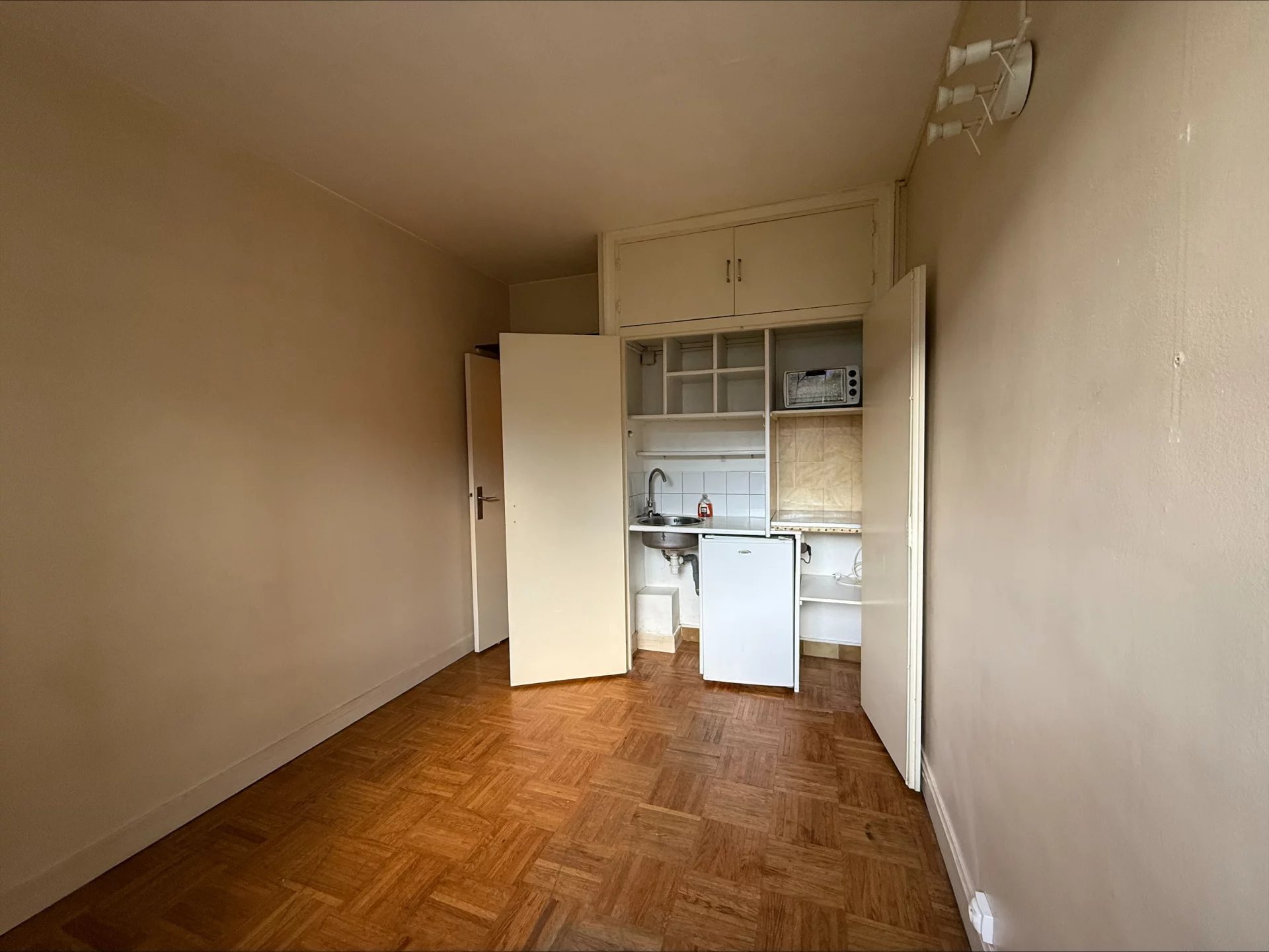 Grenoble - 77 rue Ampère - Studio - 13.72 m²