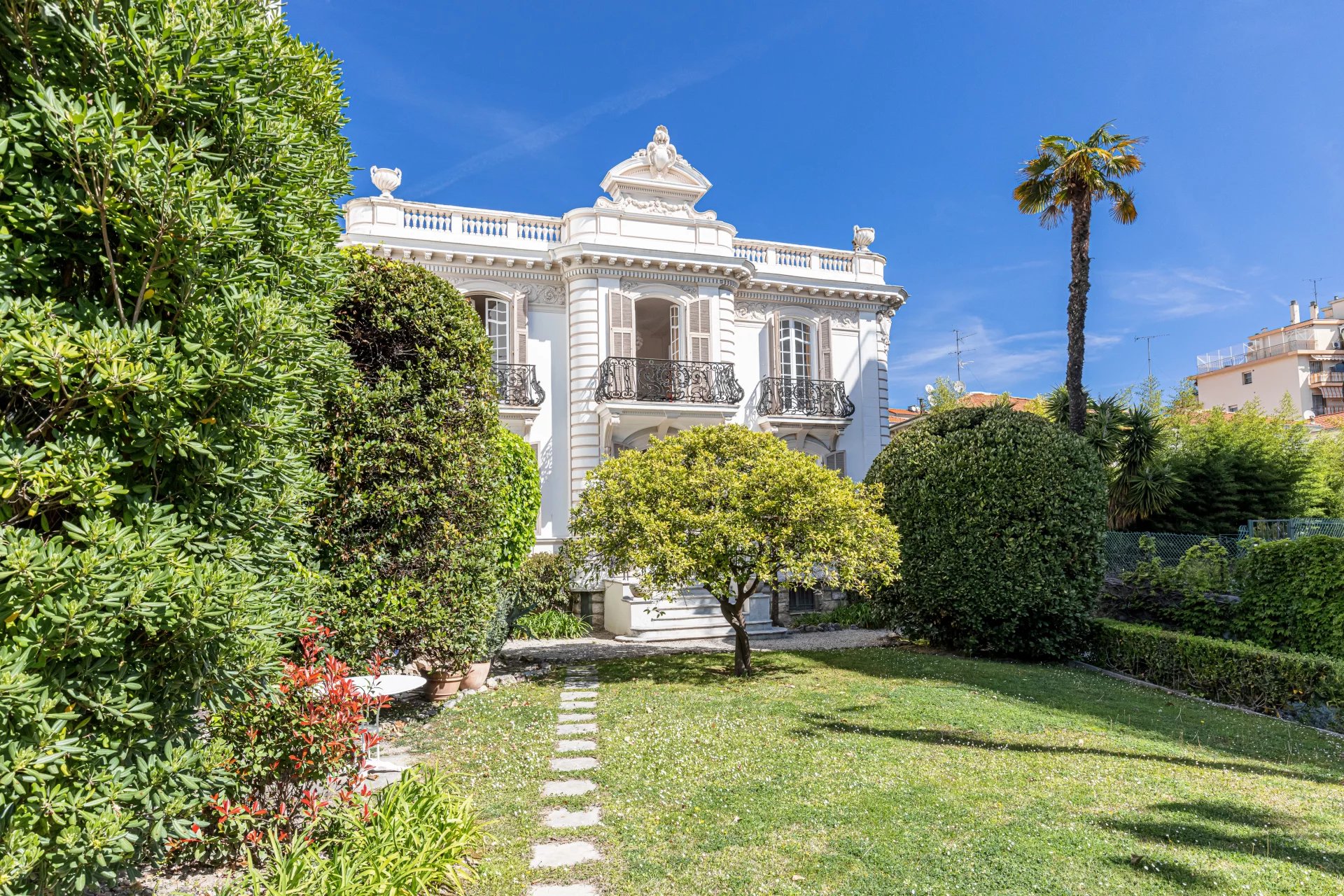 Nice Nord Borriglione / Poètes - Hôtel Particulier 445m2 - Terrain 800m2