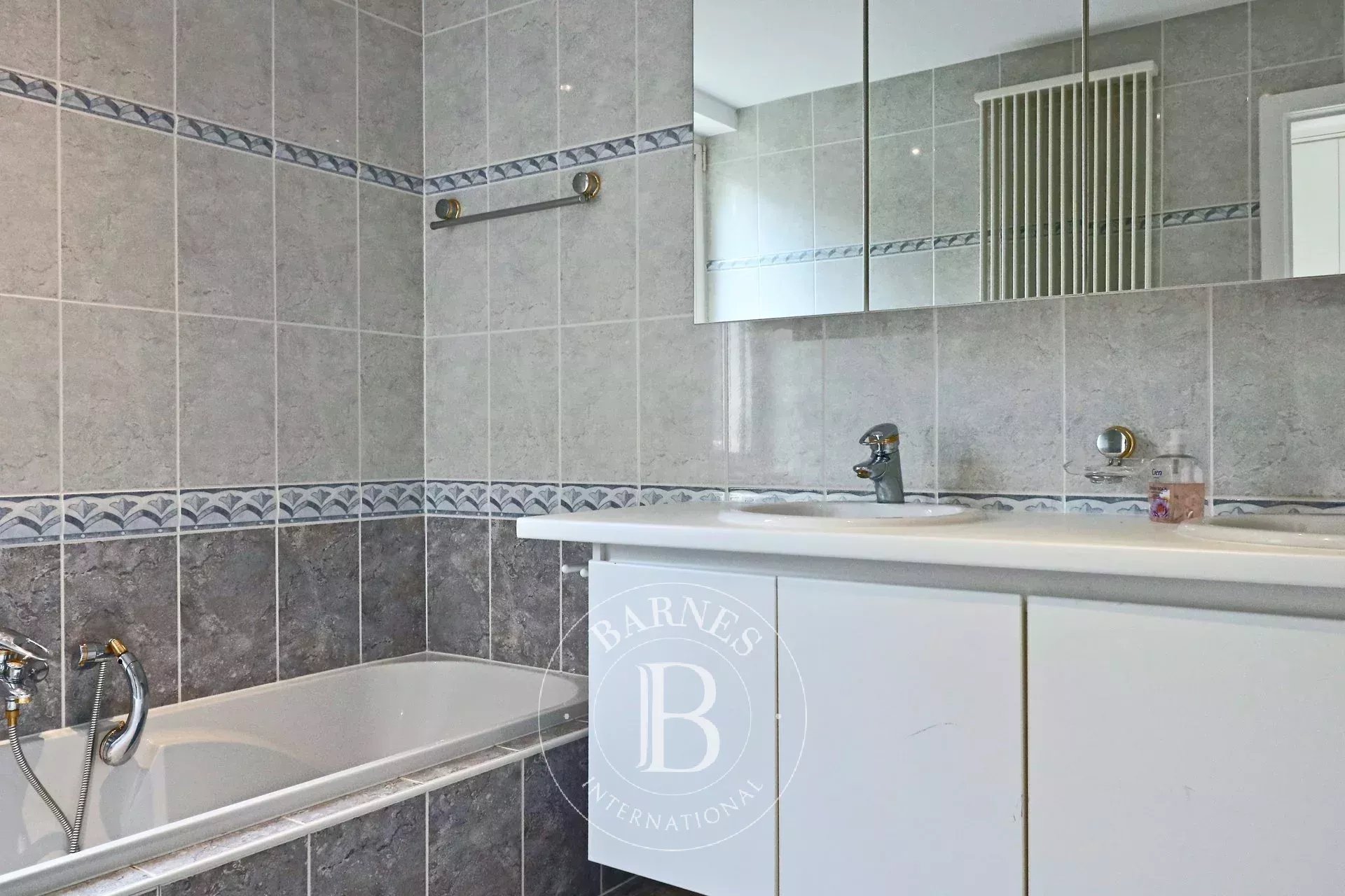 Roosevelt - flat 3bed 2bad terras garage