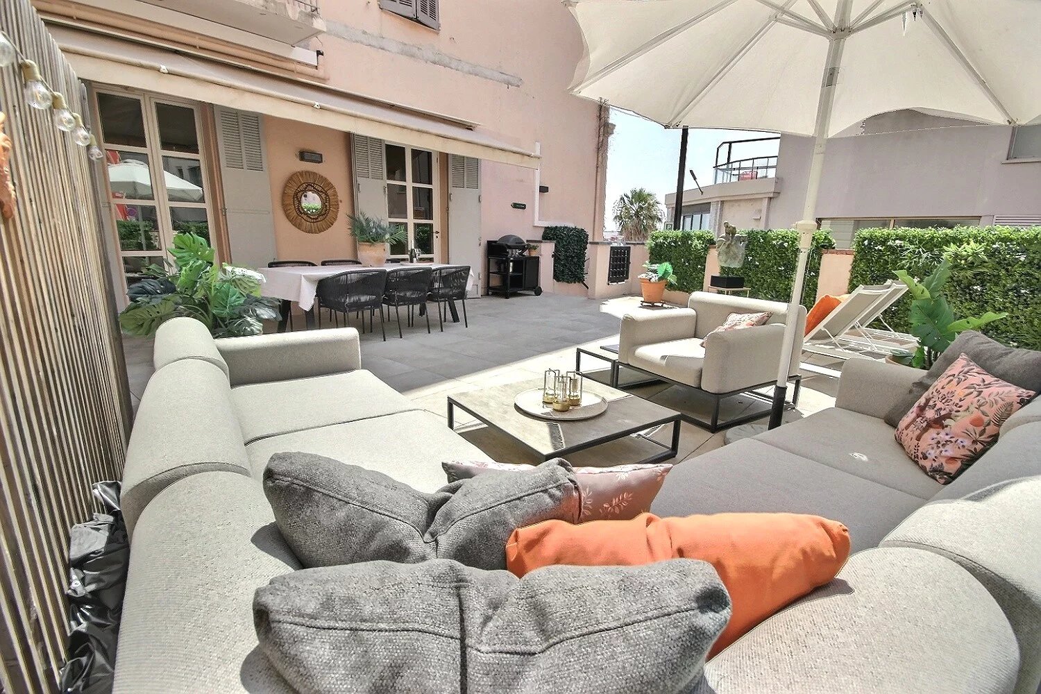 CANNES – QUAI SAINT-PIERRE – VIEUX-PORT