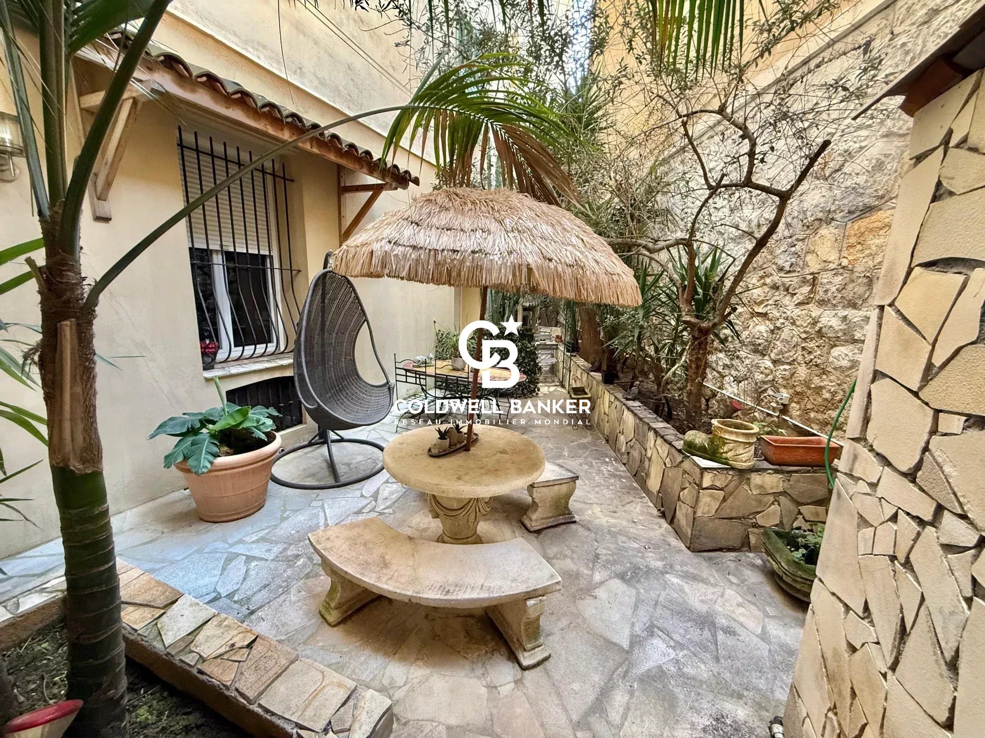 BORDERING FRANCE / BEHIND THE MILLEFIORI / 4 ROOMS FURNISHED