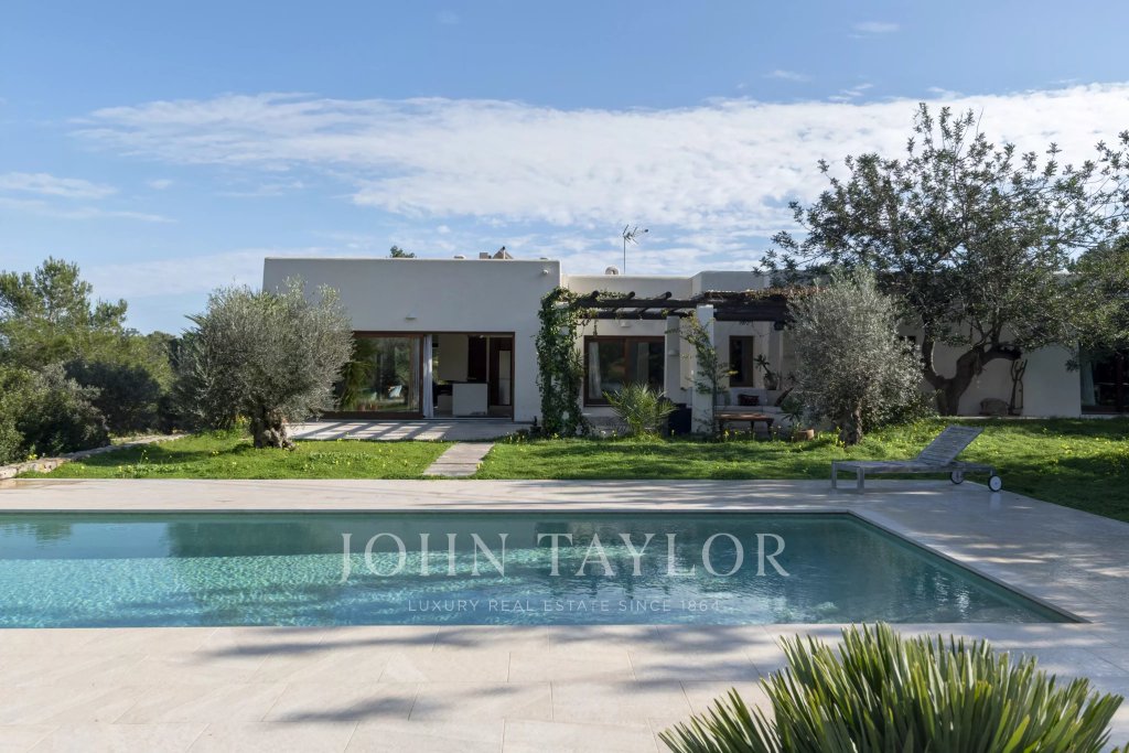 Villa for sale in Sant carles de peralta — Renovated 6-Bedroom Luxury Finca in Es Figueral, Ibiza | Family Estate