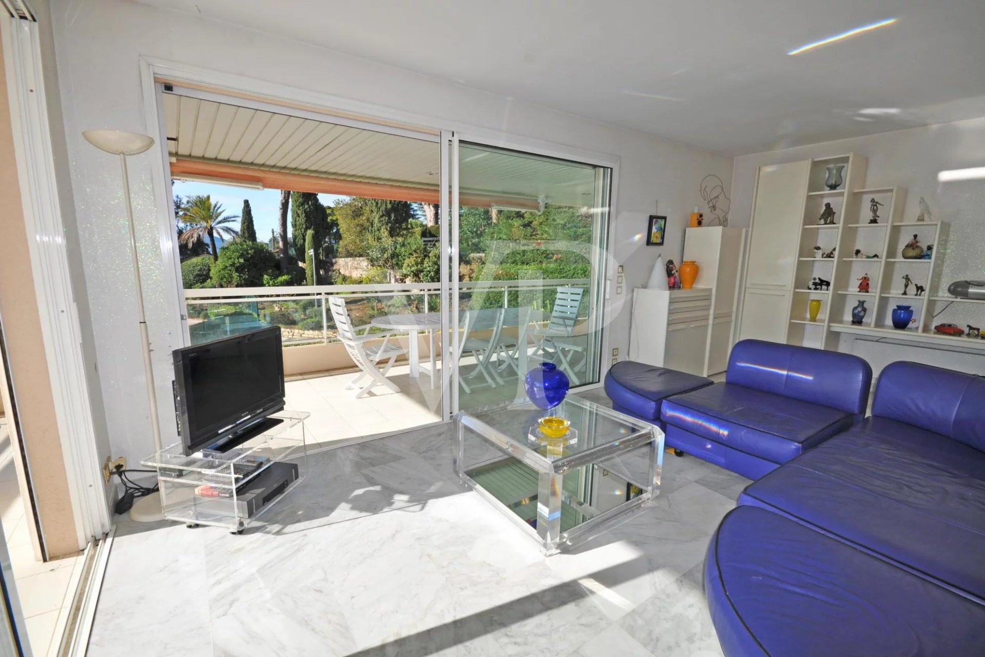 Corner Apartment with Expansive Terrace and Panoramic Sea Views – Croix des Gardes