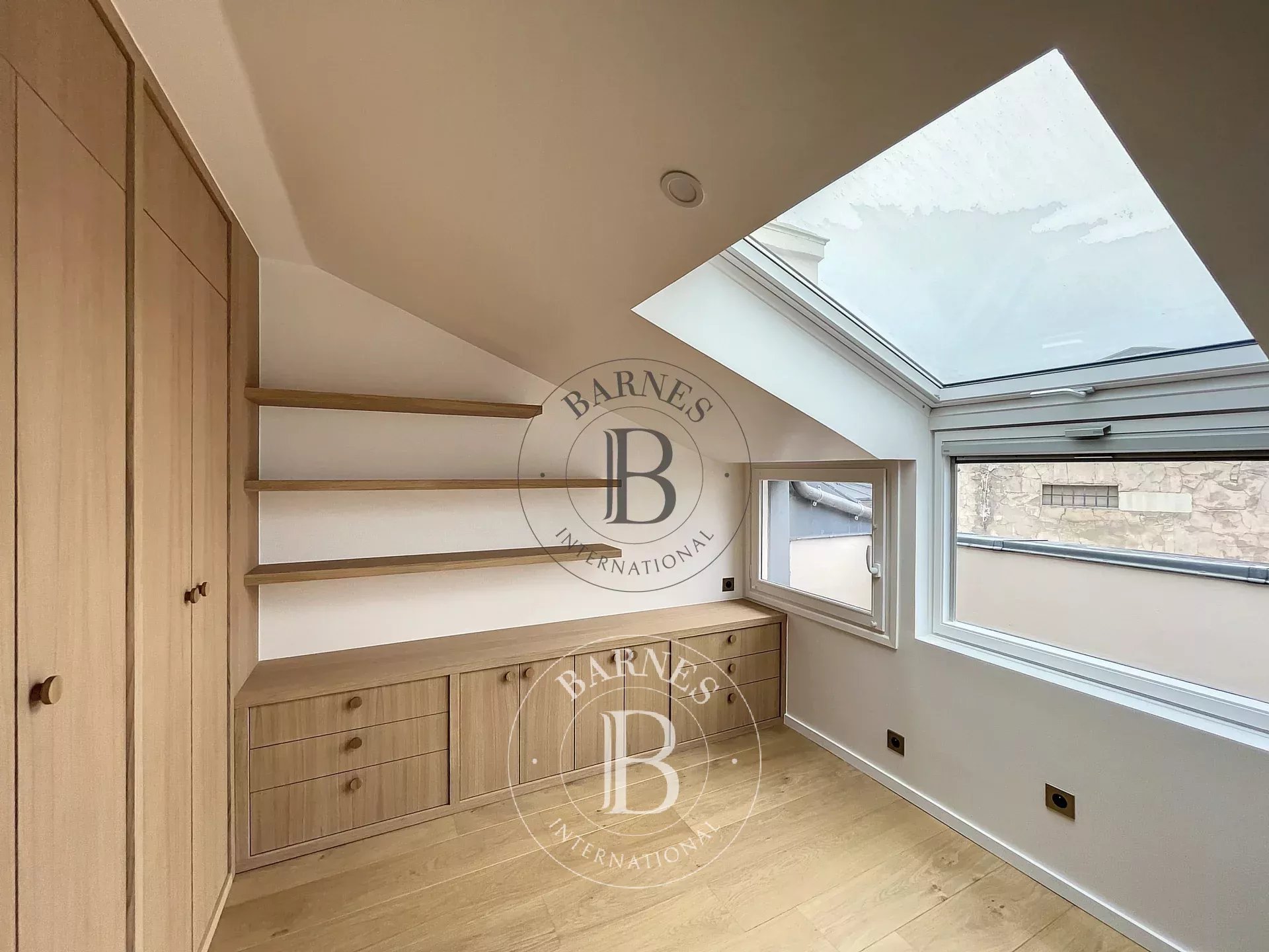 Daire Paris 8ème - picture 13