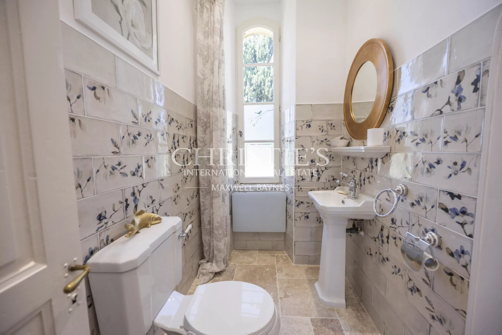 5 Bedroom Villa/Townhouse's Image 16