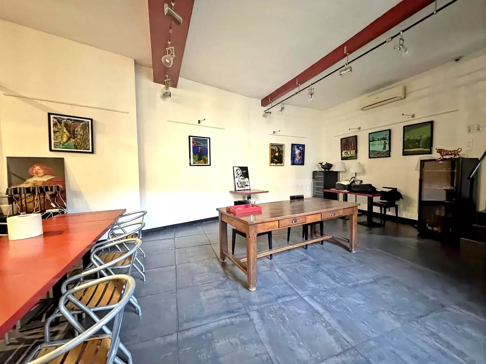 Agence immobilière de 