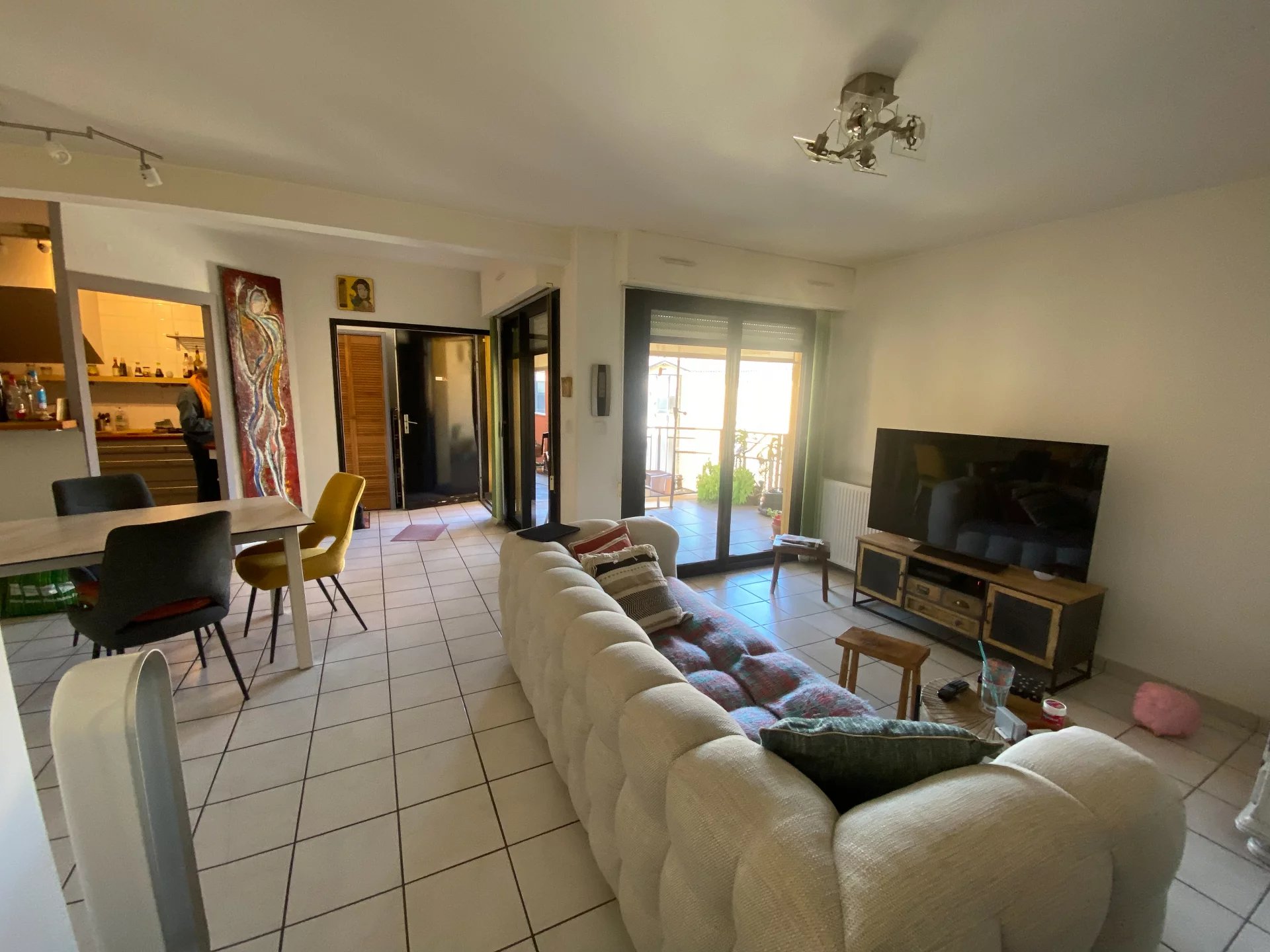 MONTAUBAN : Appartement de type 3 de 72.50 m² avec parking. Centre-ville .