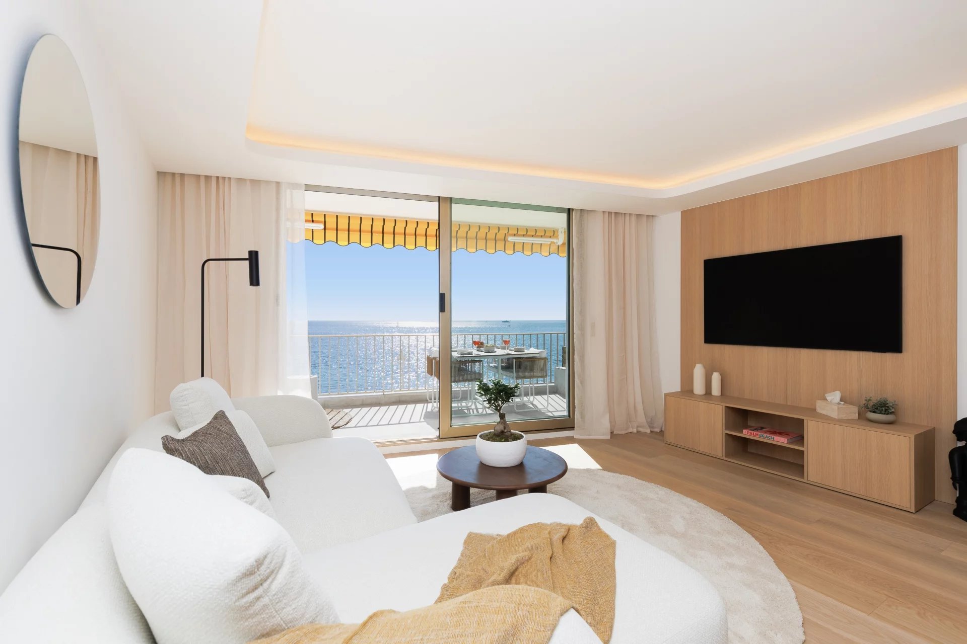 Cannes – Gazagnaire – Stunning Renovated 2-Bedroom Apartment