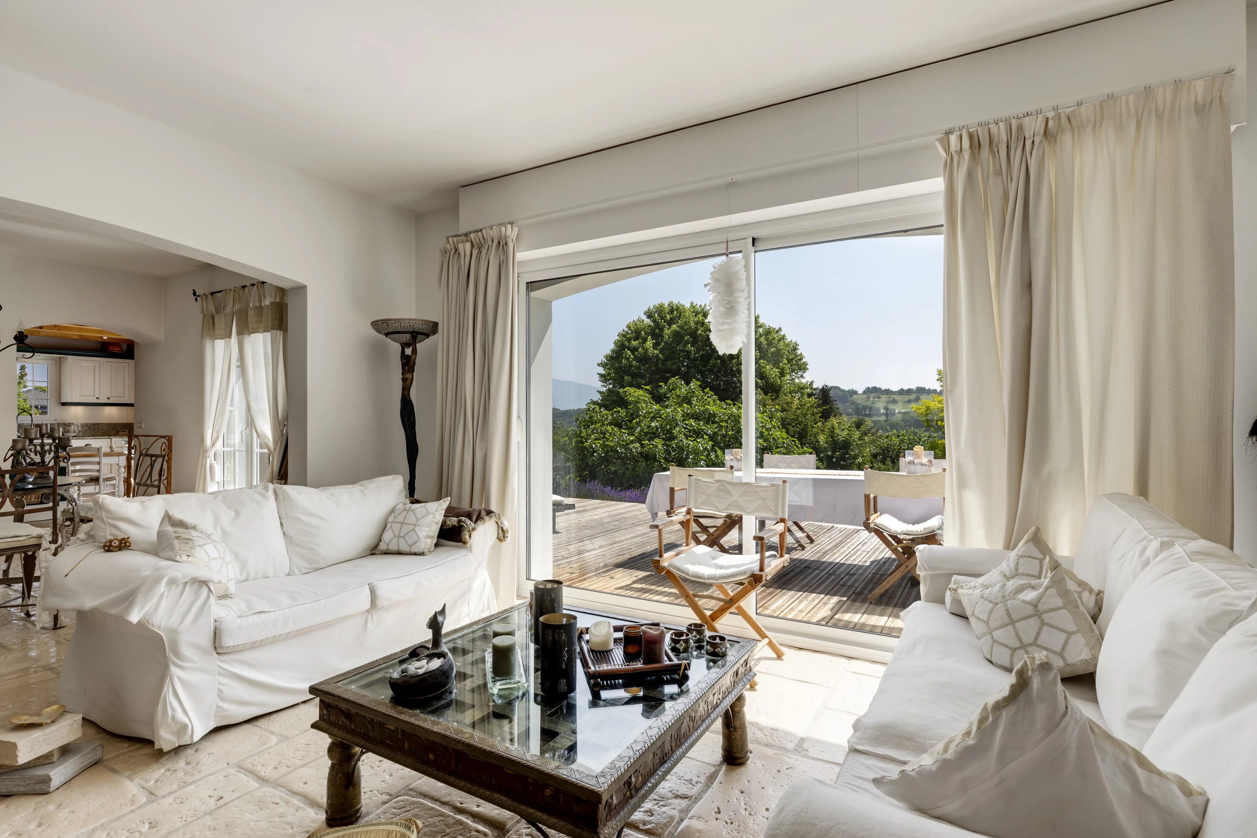 Wunderschöne Villa mit 3 Schlafzimmern und Pool in der Nähe eines Golfplatzes und Genf