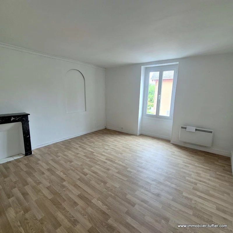 Location Appartement Savigné-l'Évêque