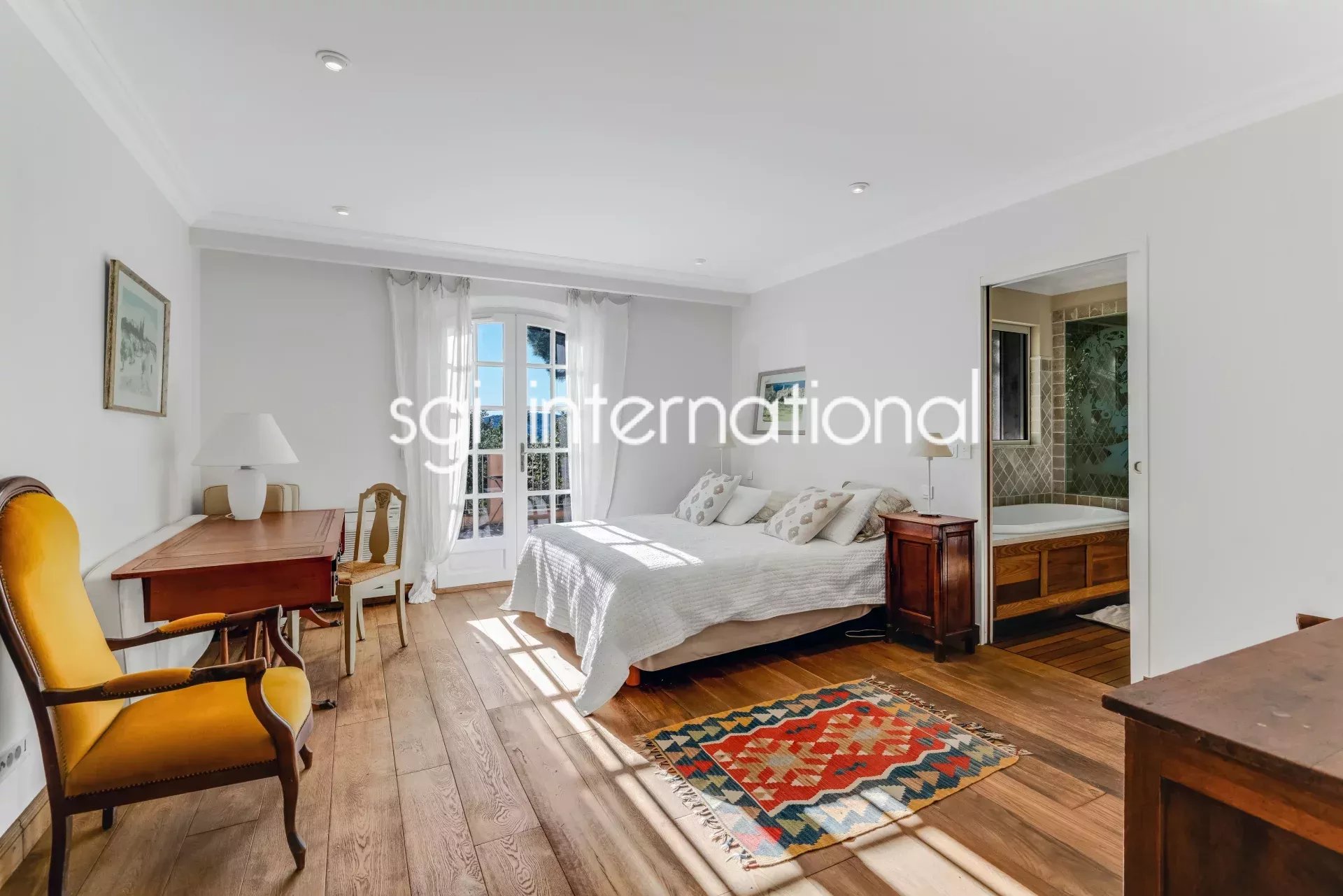 REF 2176 - RAMATUELLE - BASTIDE - VUE PANORAMIQUE