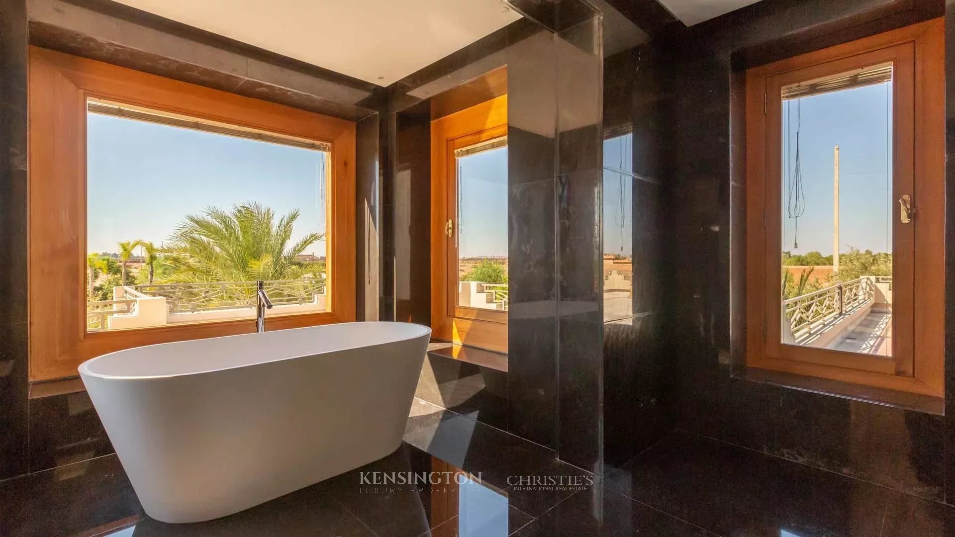 5 Bedroom Villa/Townhouse's Image 17