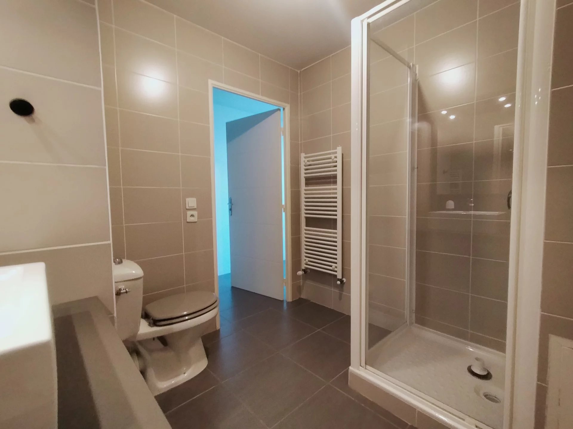 4050954 Location Lyon 7ème