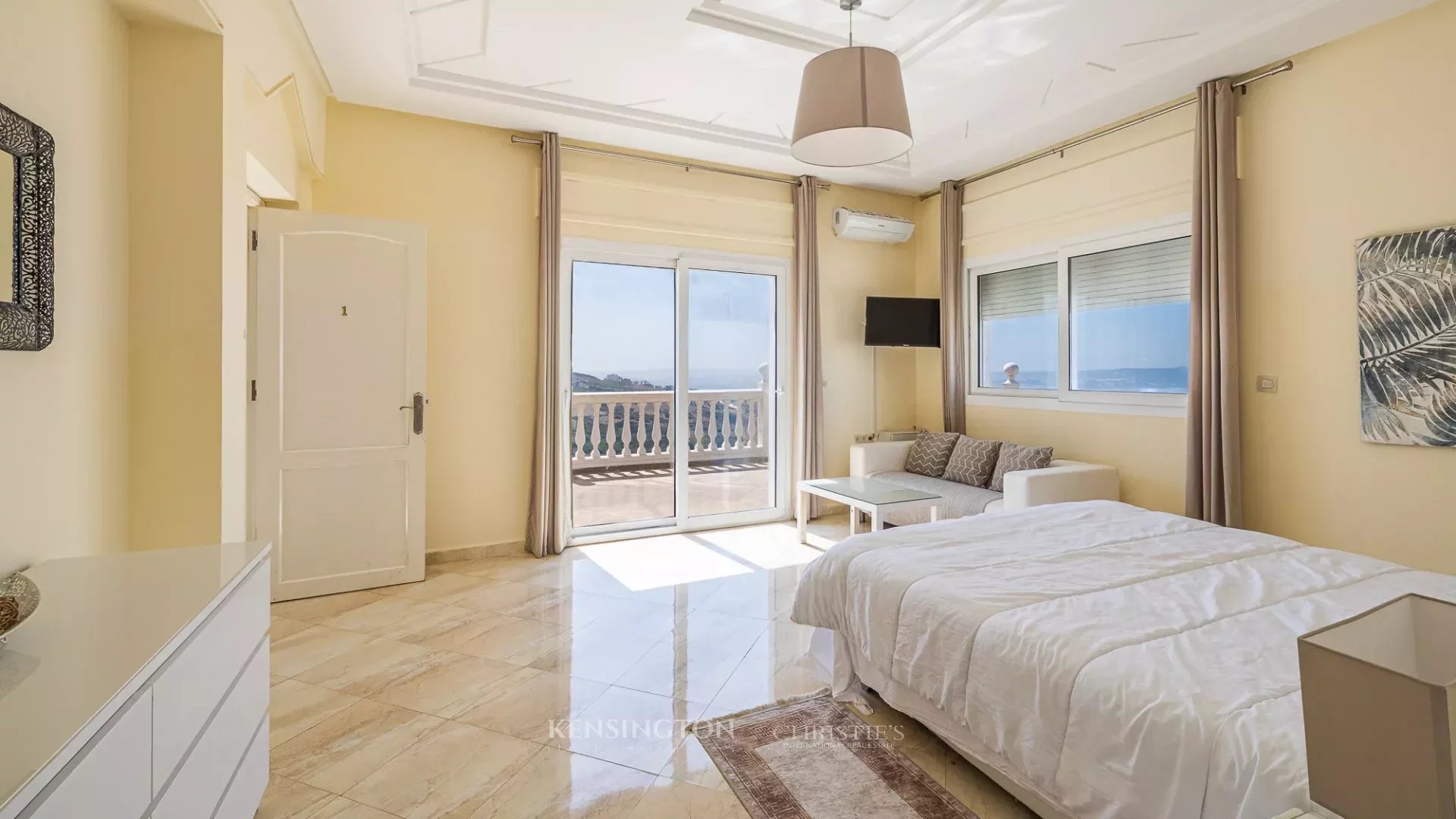 7 Bedroom Villa/Townhouse's Image 21