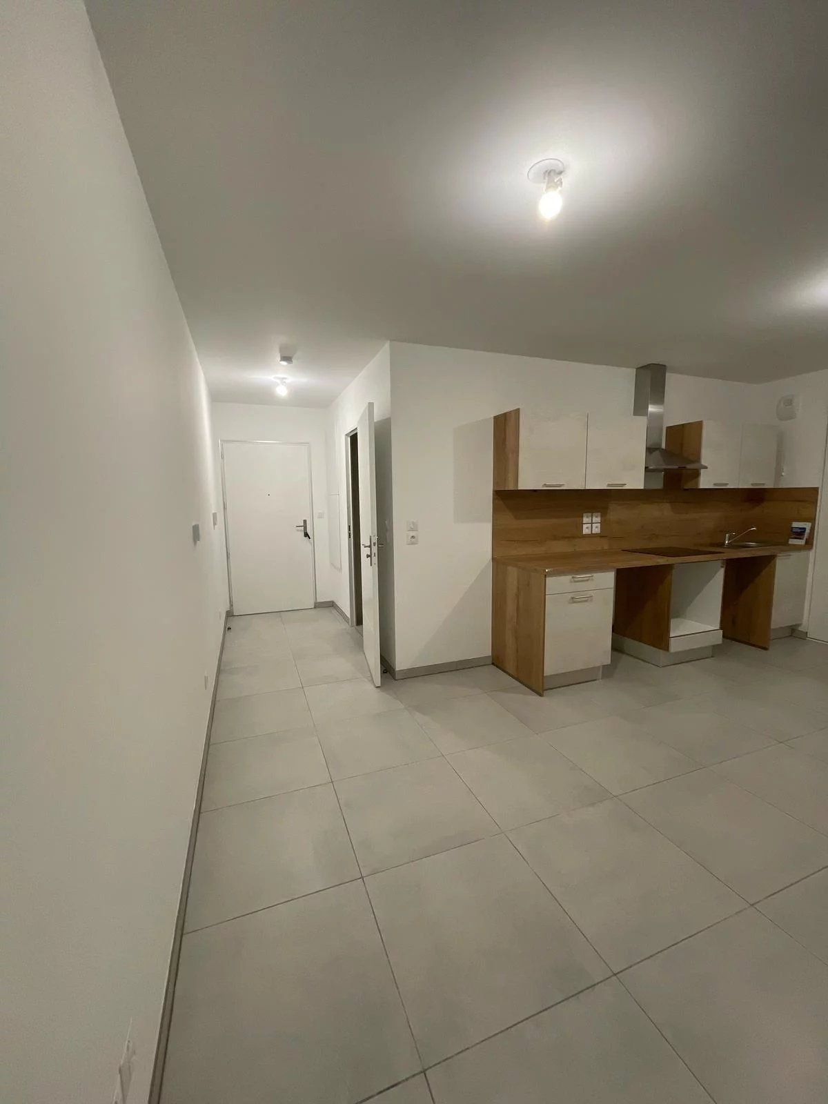 85859594 Location Lyon 9ème