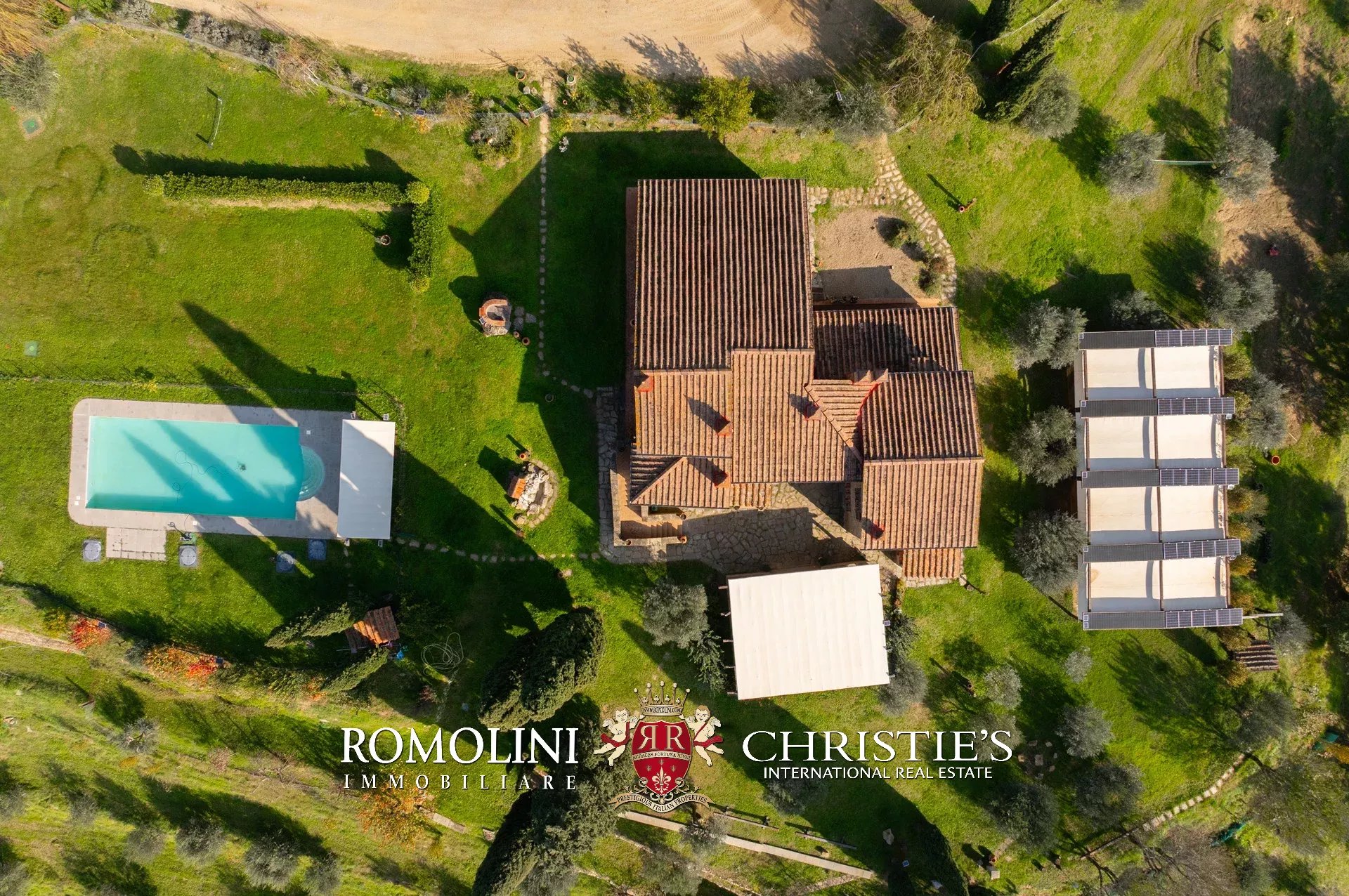 4 Bedroom Villa/Townhouse's Image 16