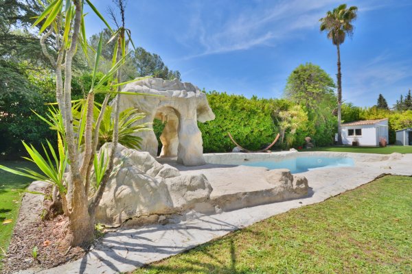 Provençal Villa for sale in Valbonne with master space — photo 5