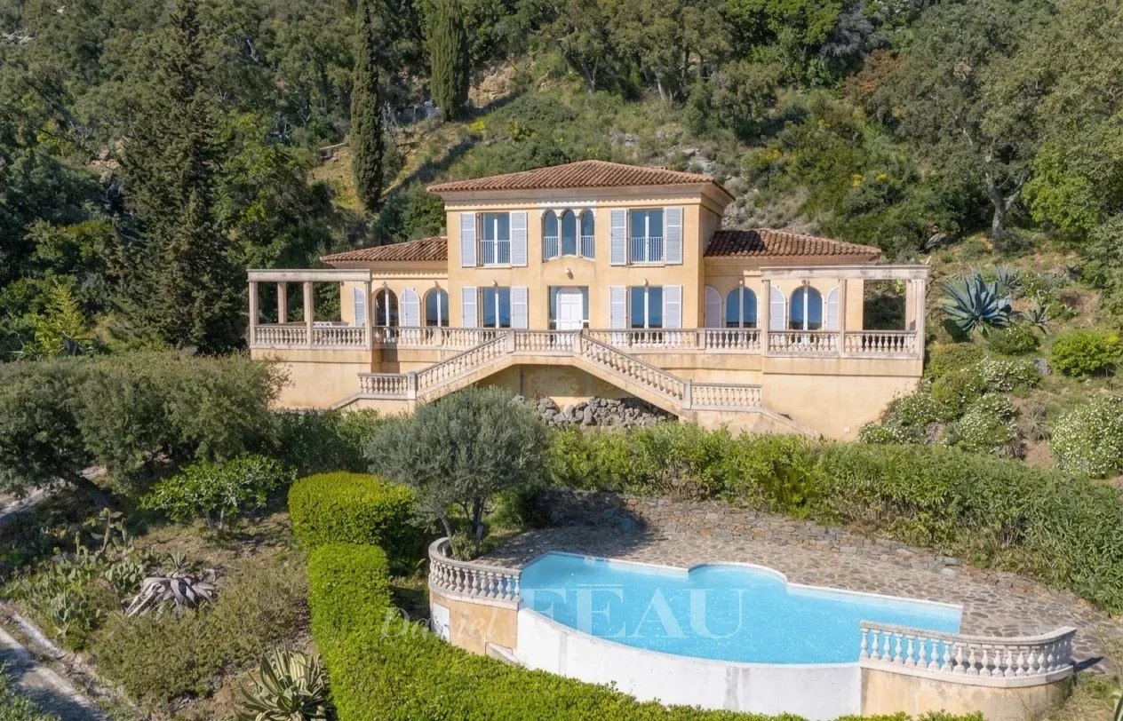 Sale Villa Rayol-Canadel-sur-Mer