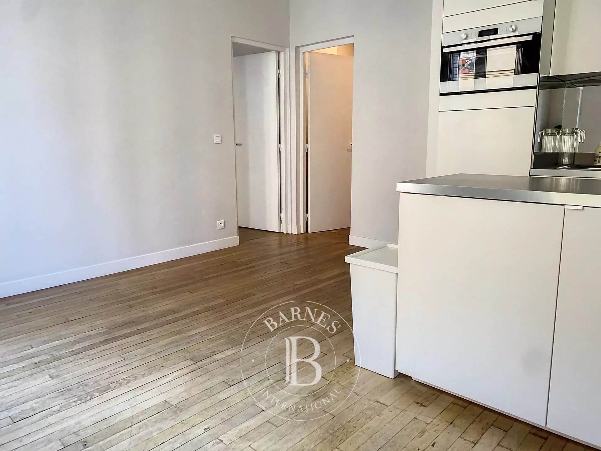 Daire Paris 18ème - picture 4