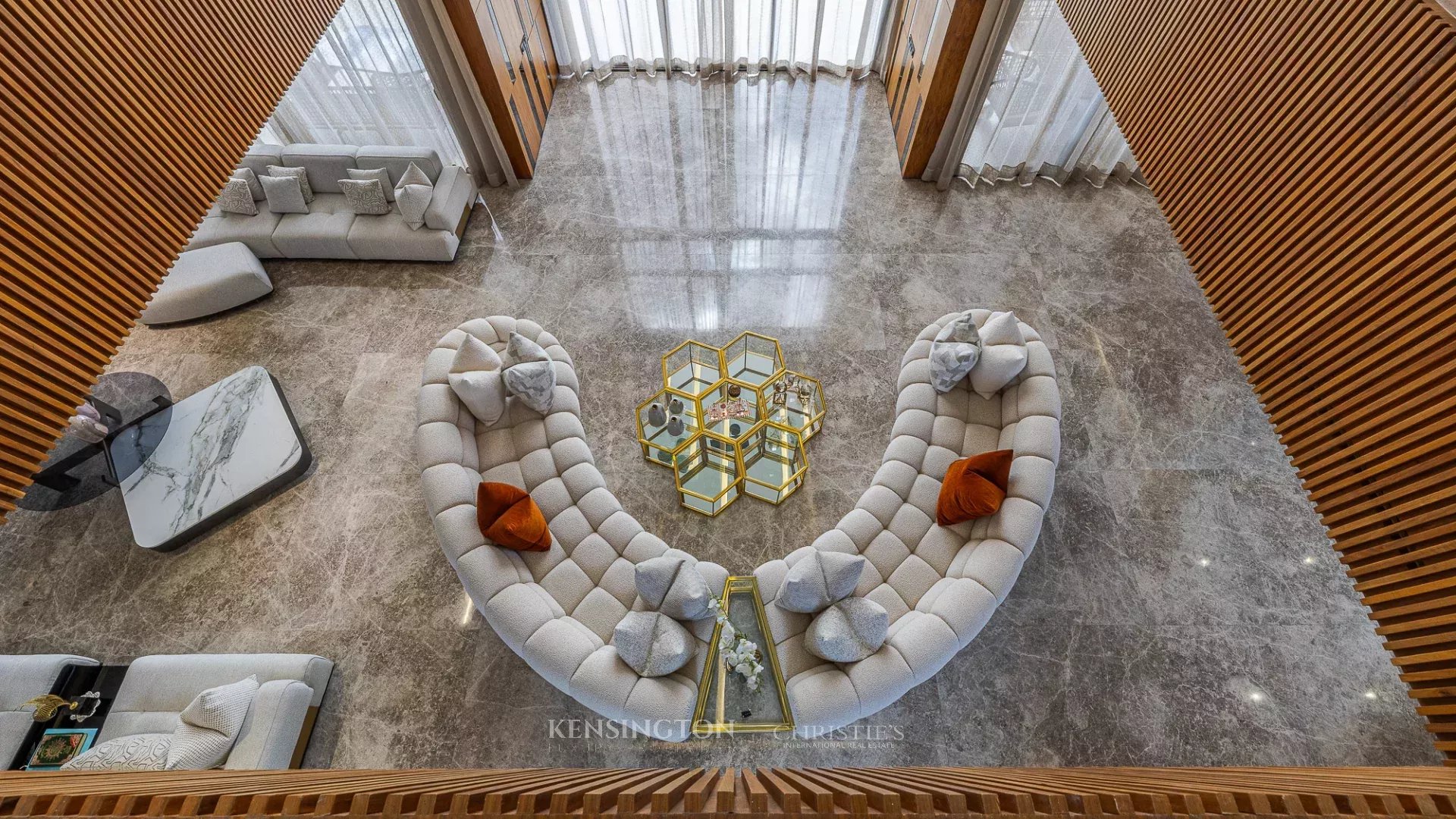 5 Bedroom Villa/Townhouse's Image 29