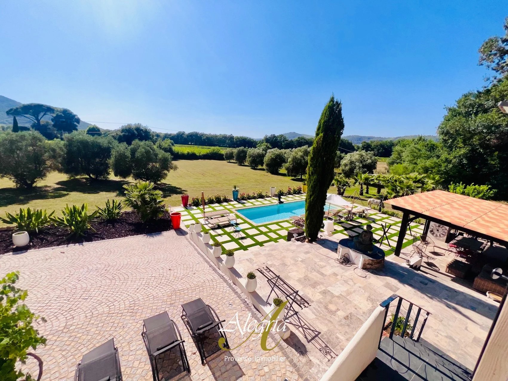 Agence immobilière de 