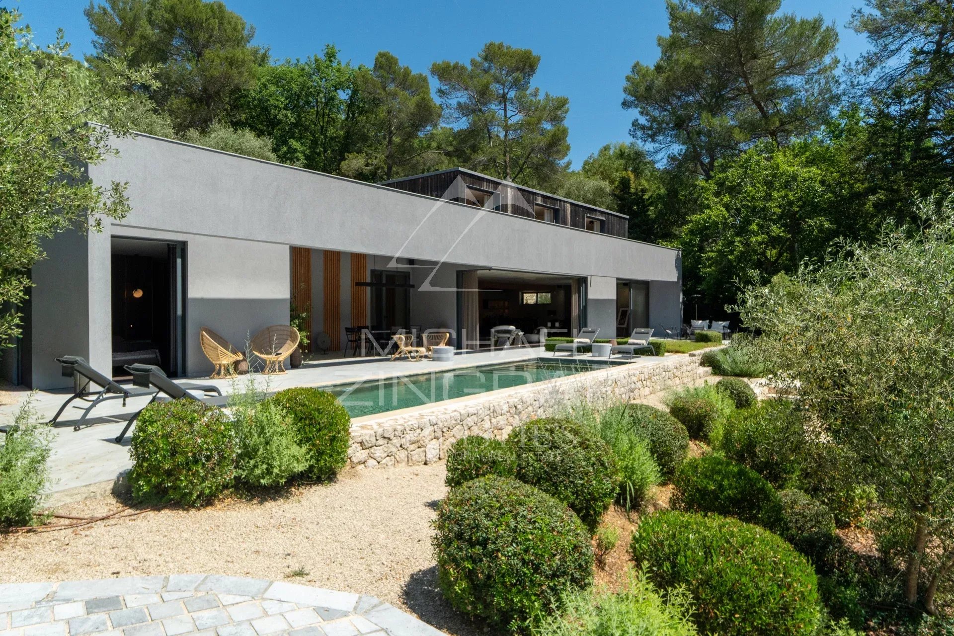 4 Bedroom Villa/Townhouse's Image 9