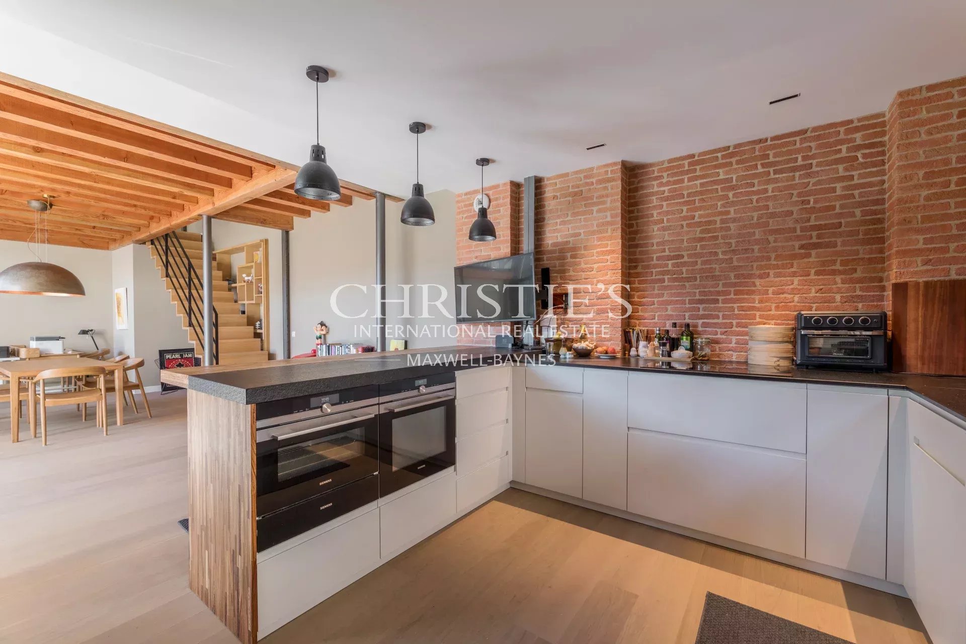3 Bedroom Apartment/Flat's Image 5