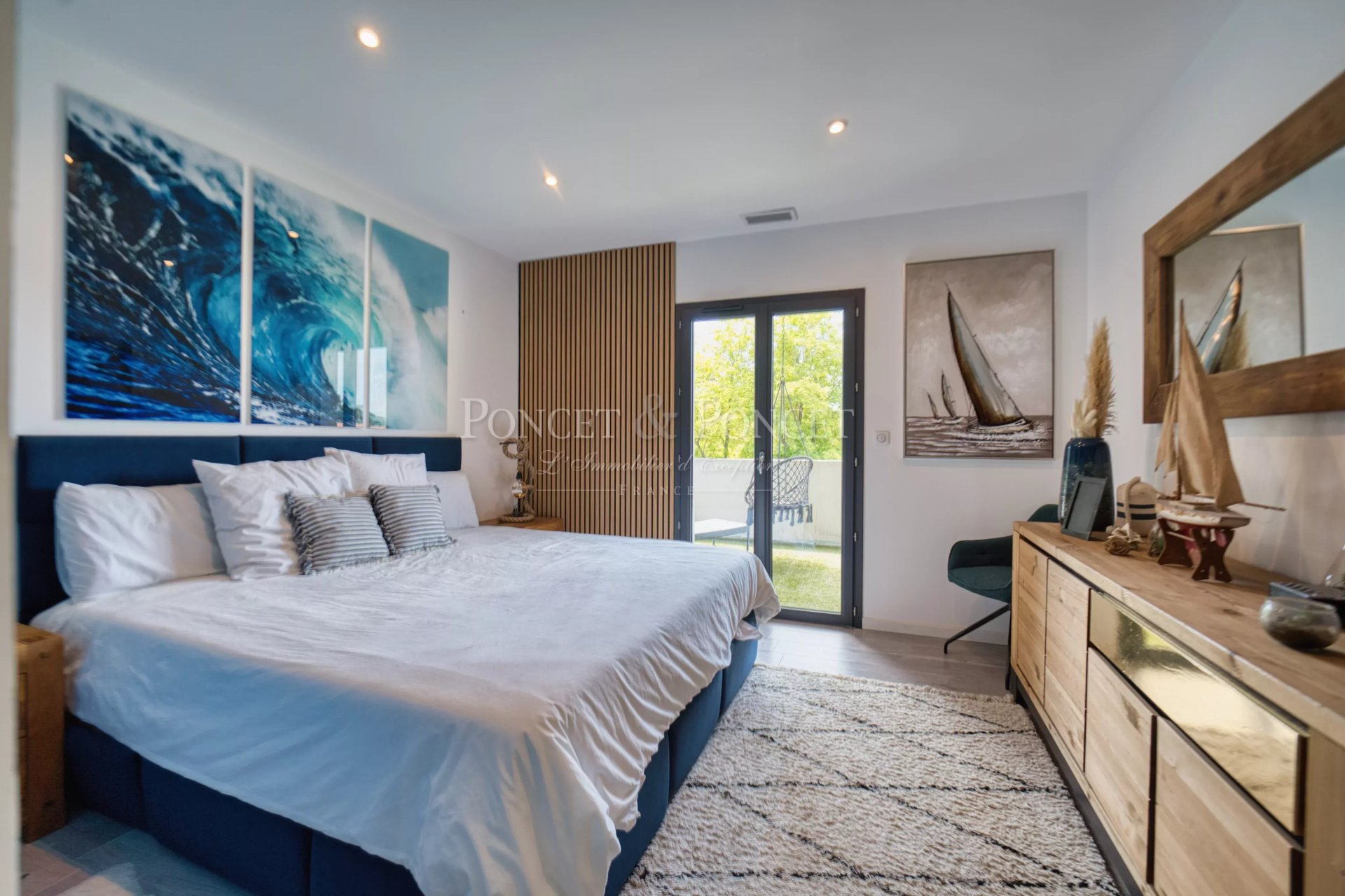 6 Bedroom Villa/Townhouse's Image 18