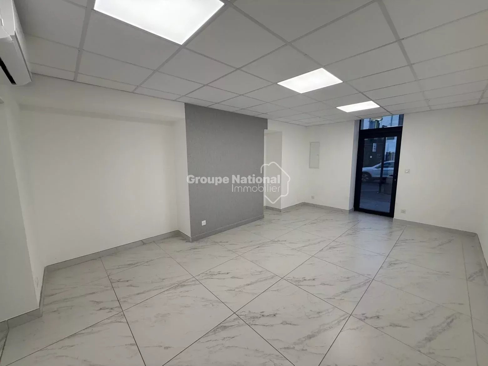 Agence immobilière de 