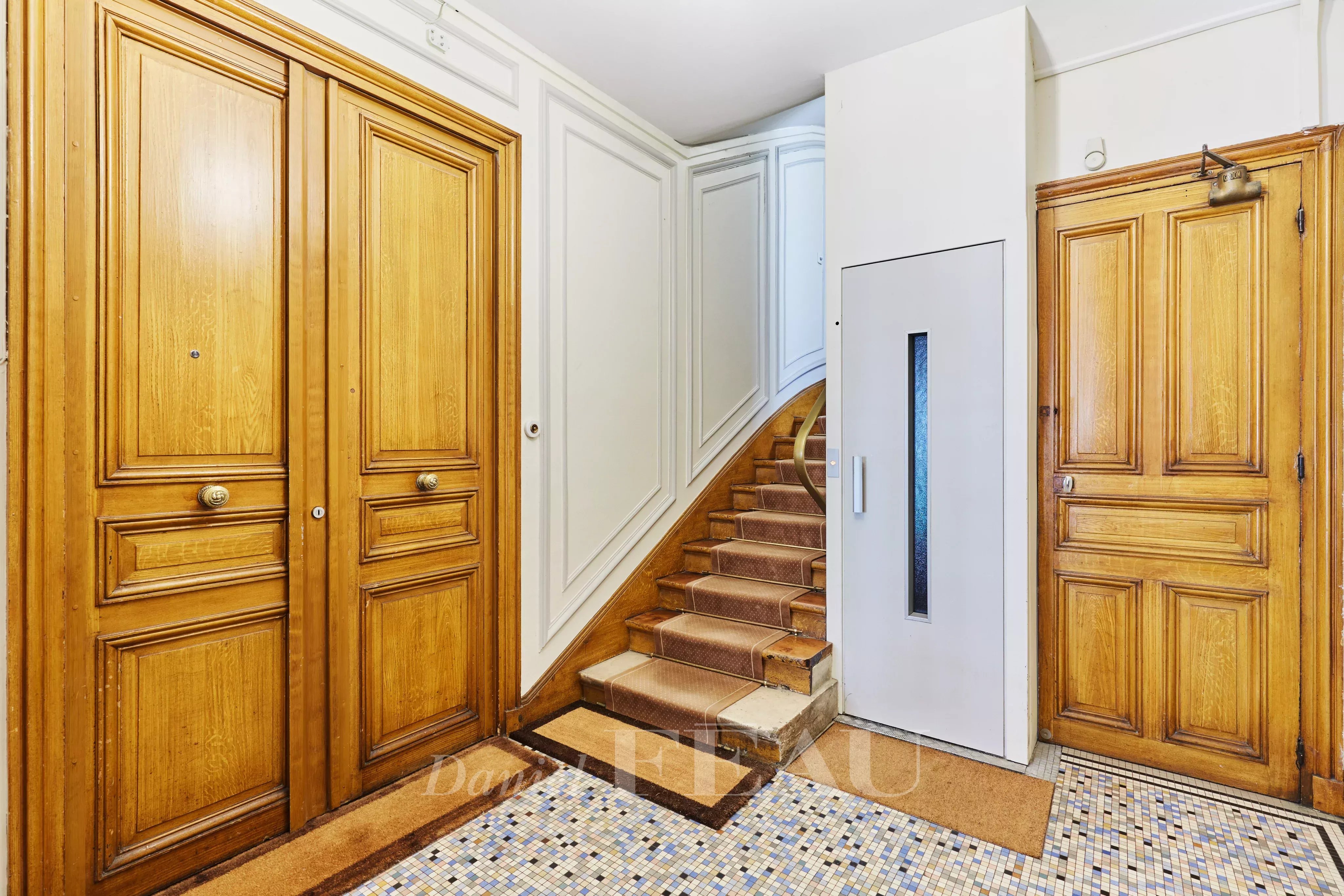 Sale Apartment Paris 17th