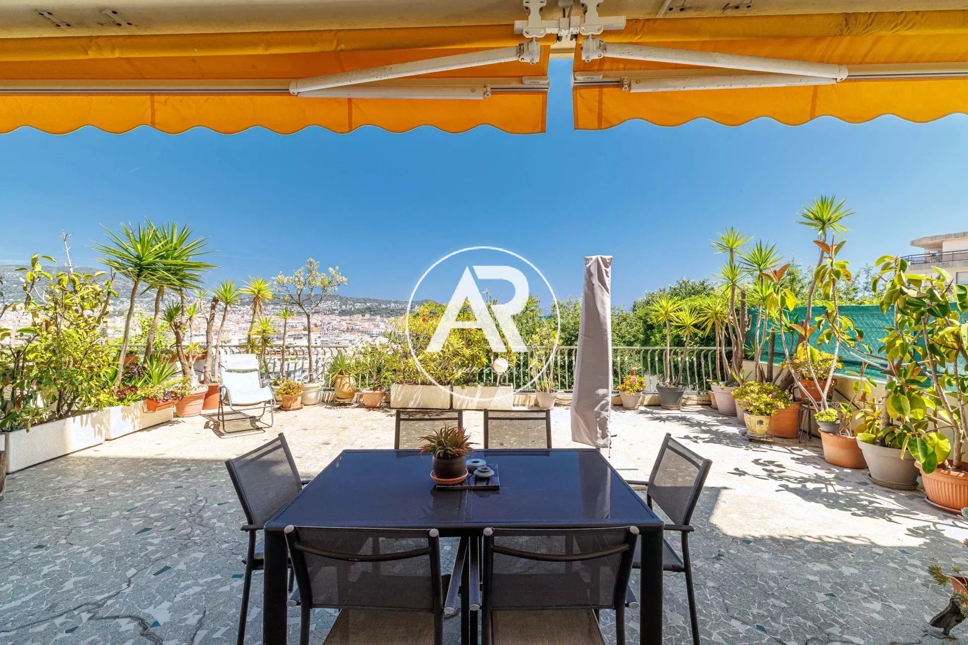 Nice • Baumettes • 4 PIECES // Terrasse 70m² // Cave // Parking collectif