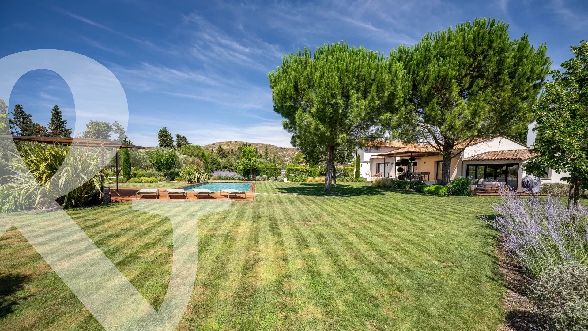 BELLE MAISON PROVENCALE