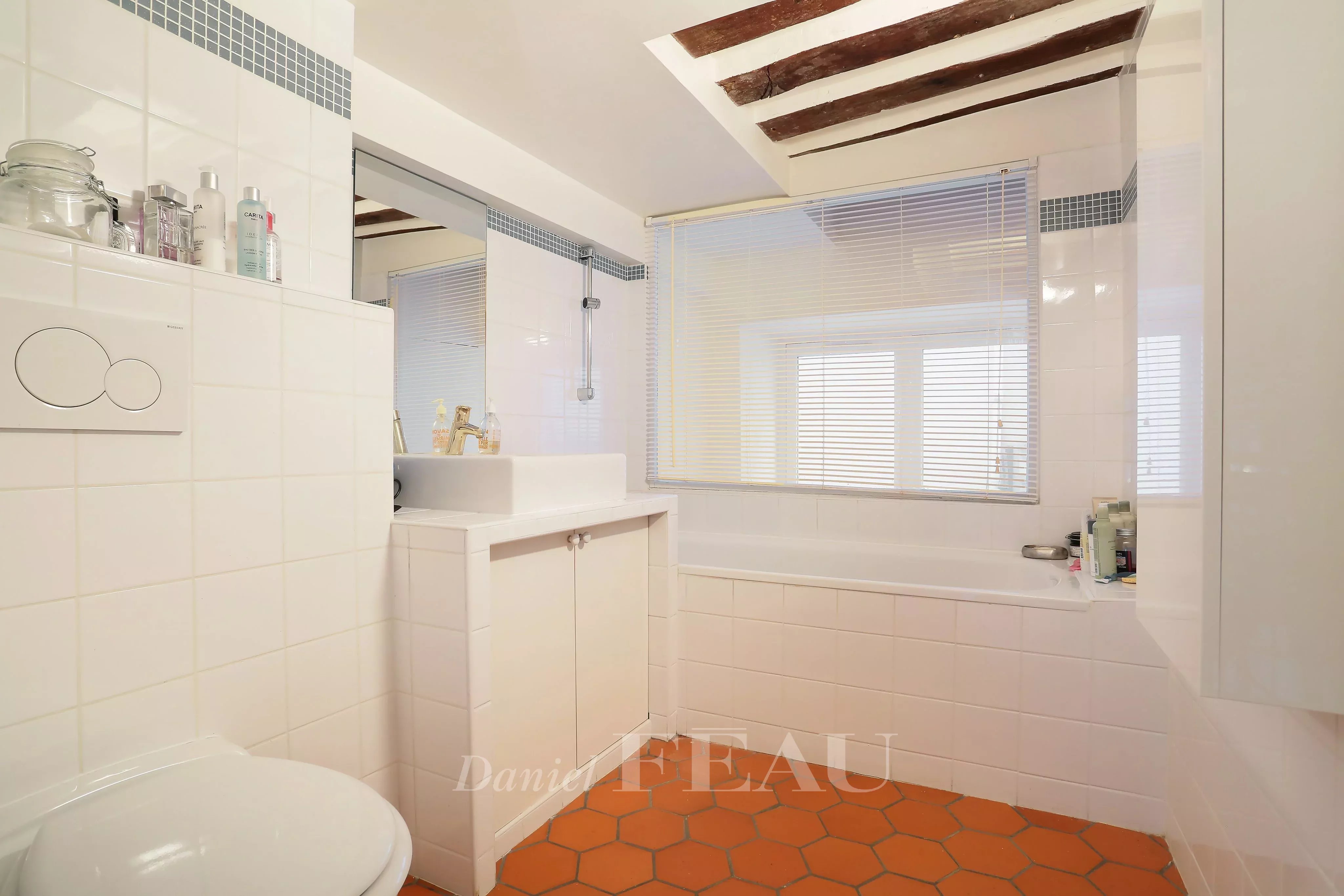 Rental Apartment Paris 4th
