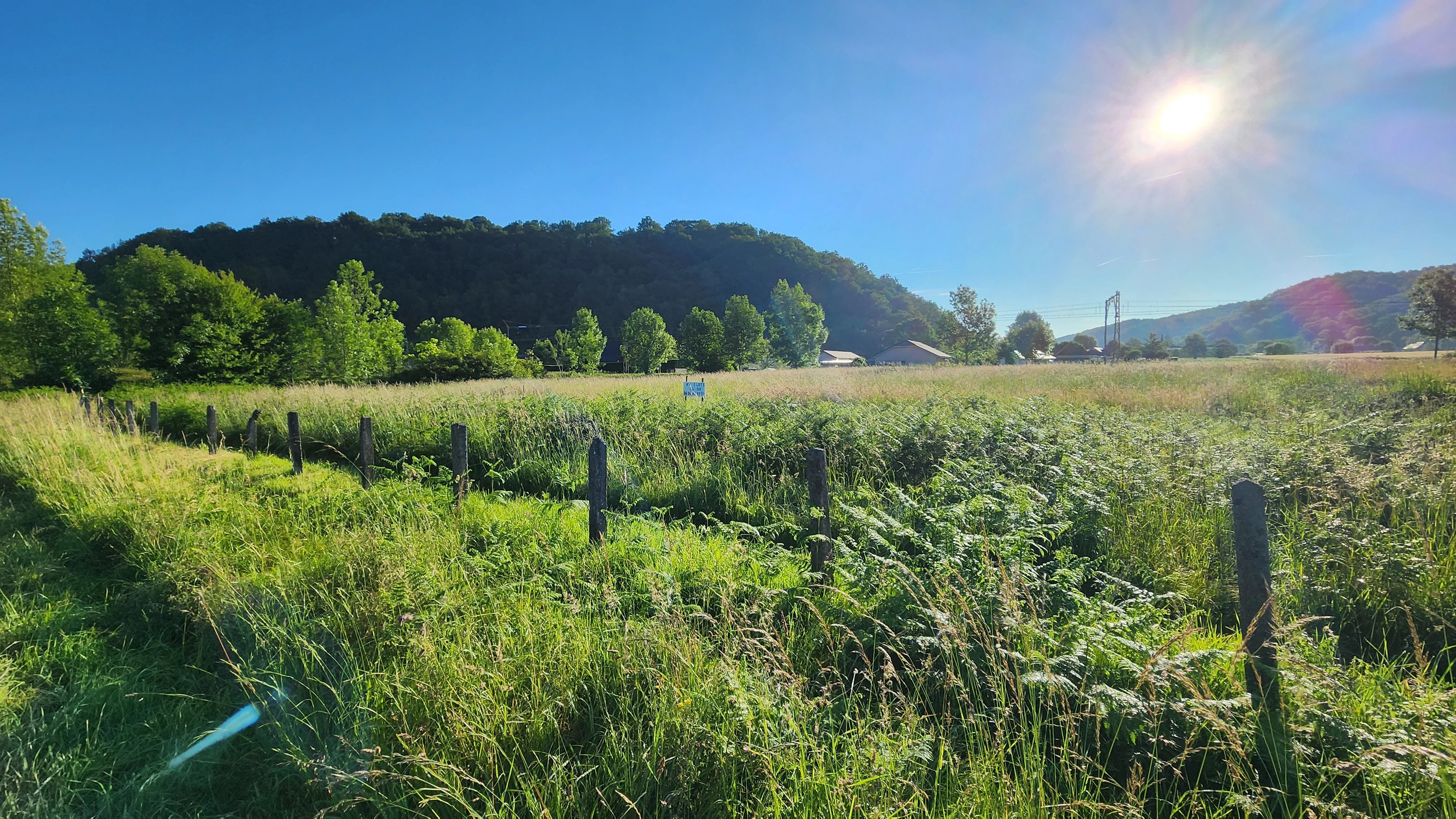 MONTAUT, A VENDRE Terrain plat à viabiliser de 1050 m²