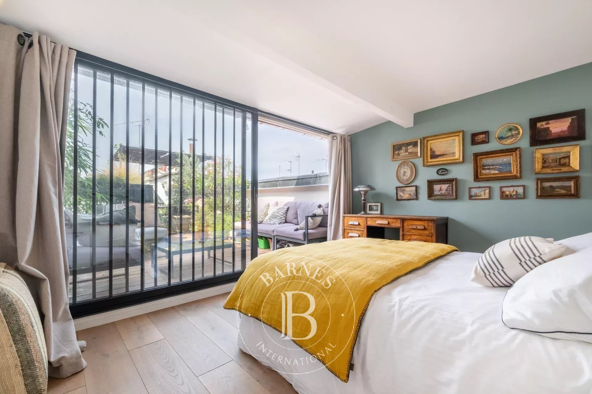 Daire Paris 2ème - picture 17