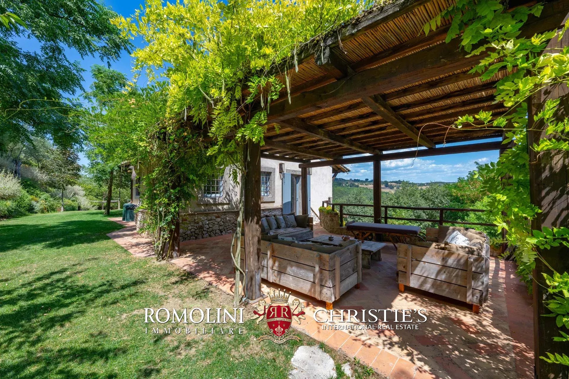 4 Bedroom Villa/Townhouse's Image 15