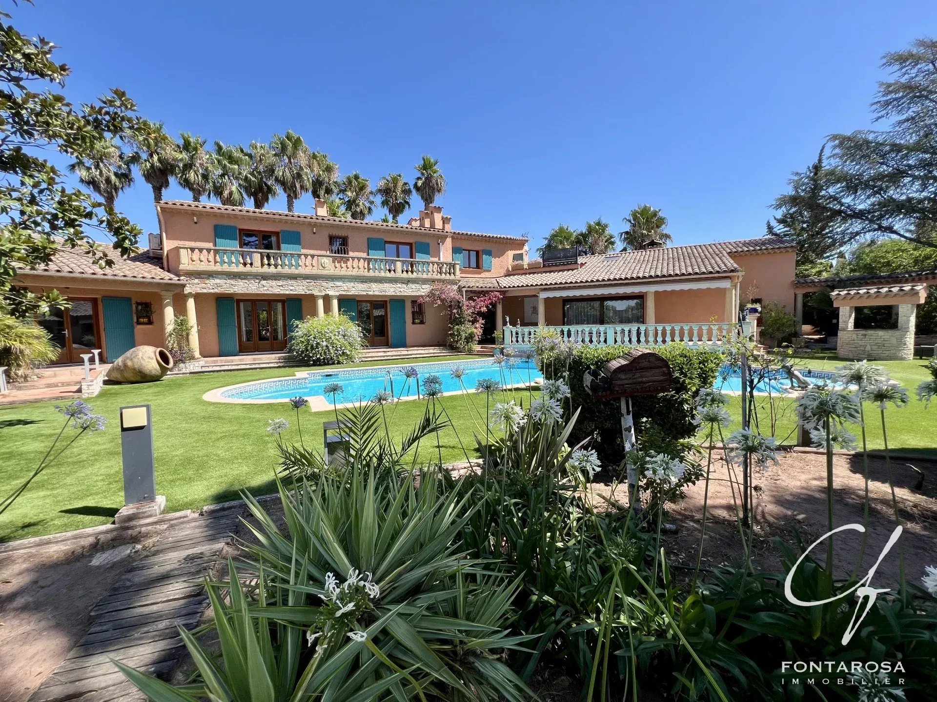 Agence immobilière de 