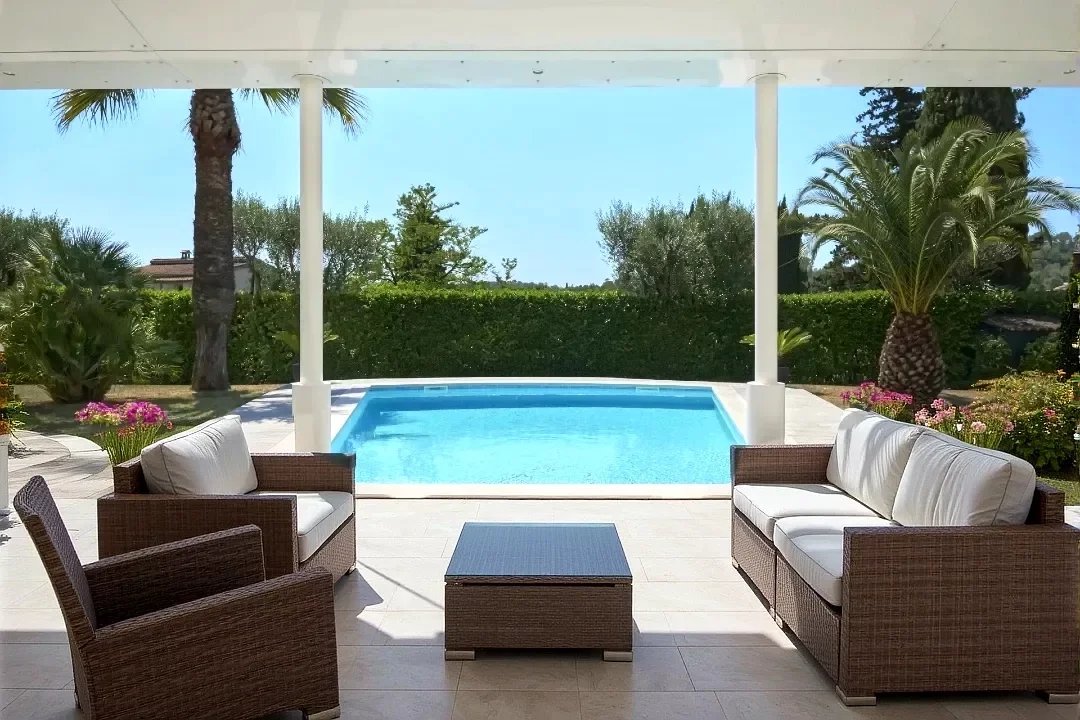 Villa avec piscine à quelques pas du village de Valbonne