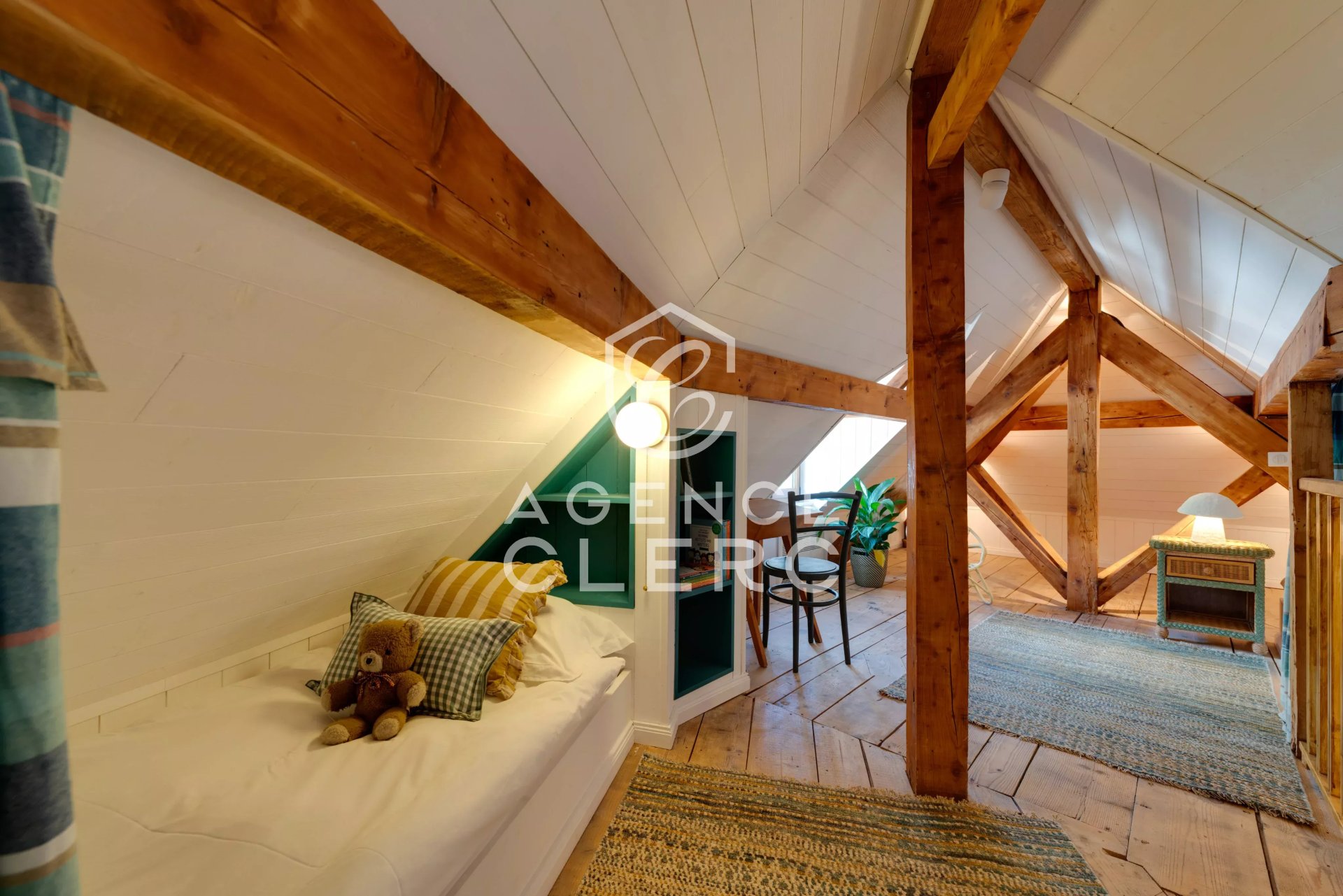 10 Bedroom Villa/Townhouse's Image 28