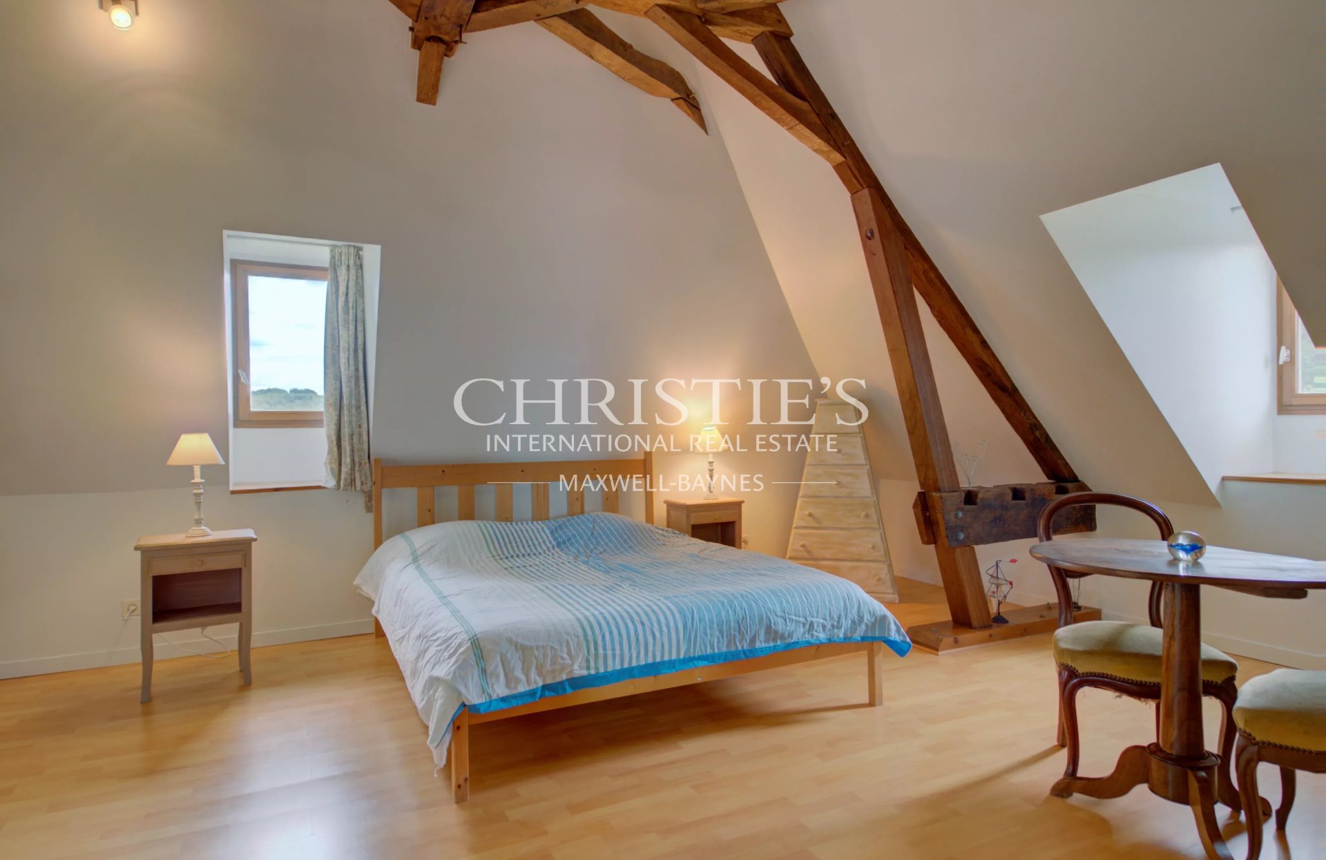 11 Bedroom Chateau's Image 28