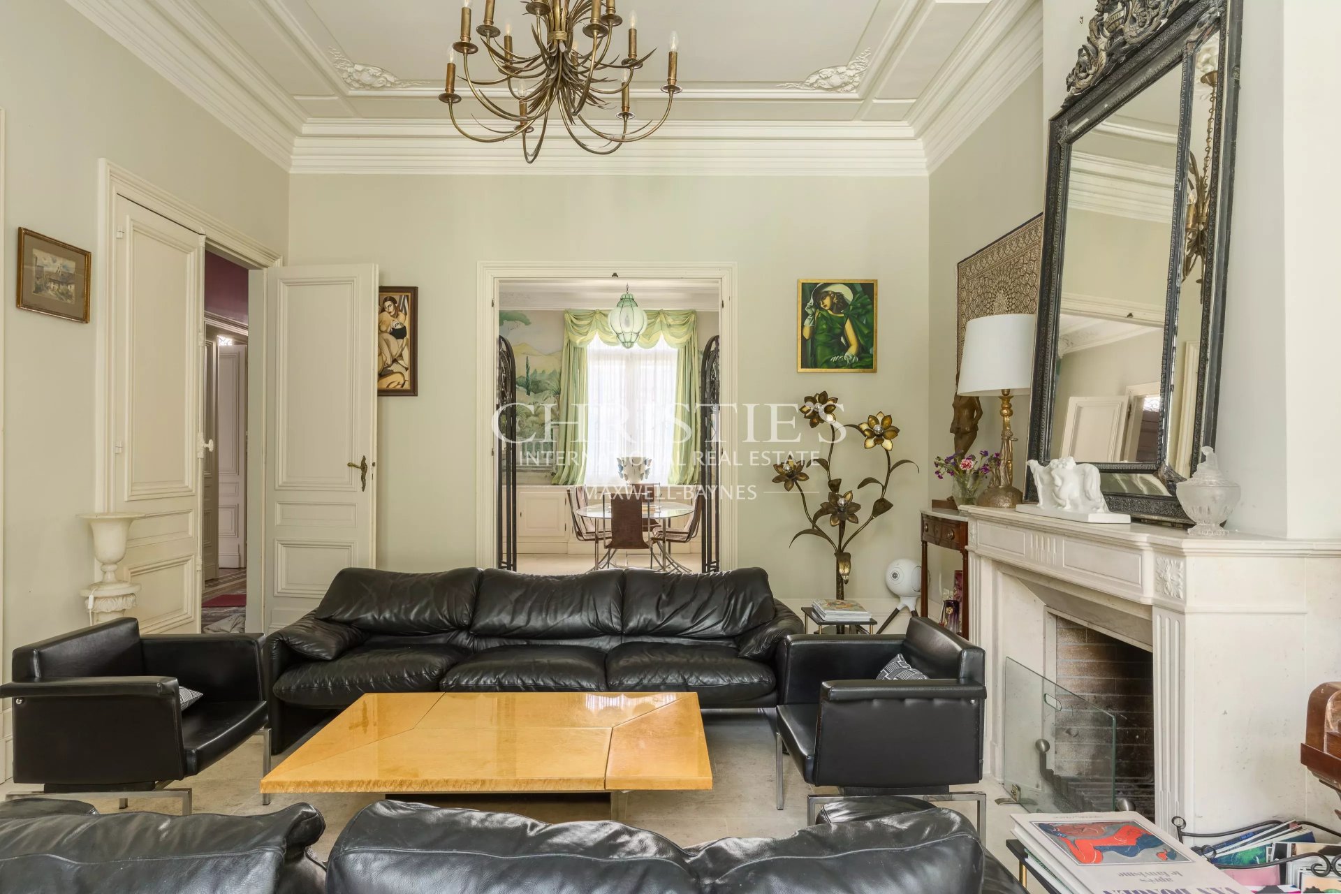 7 Bedroom Villa/Townhouse's Image 3