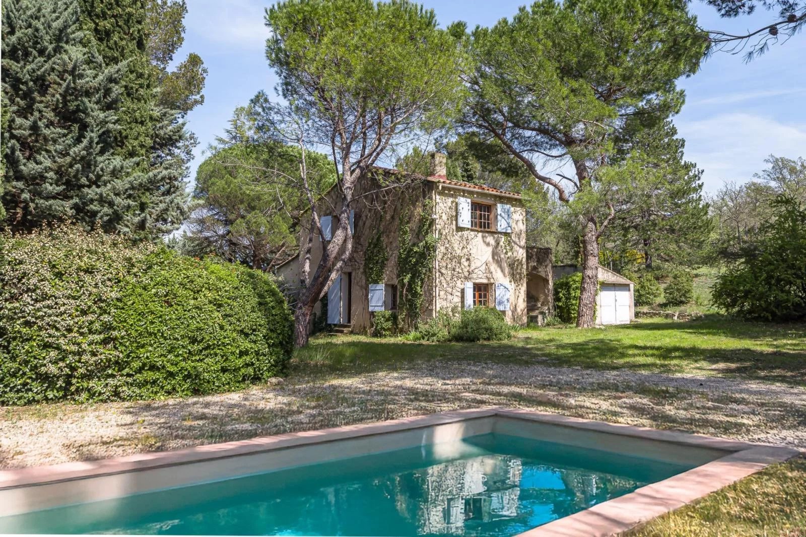 Property with dominant view in Bonnieux