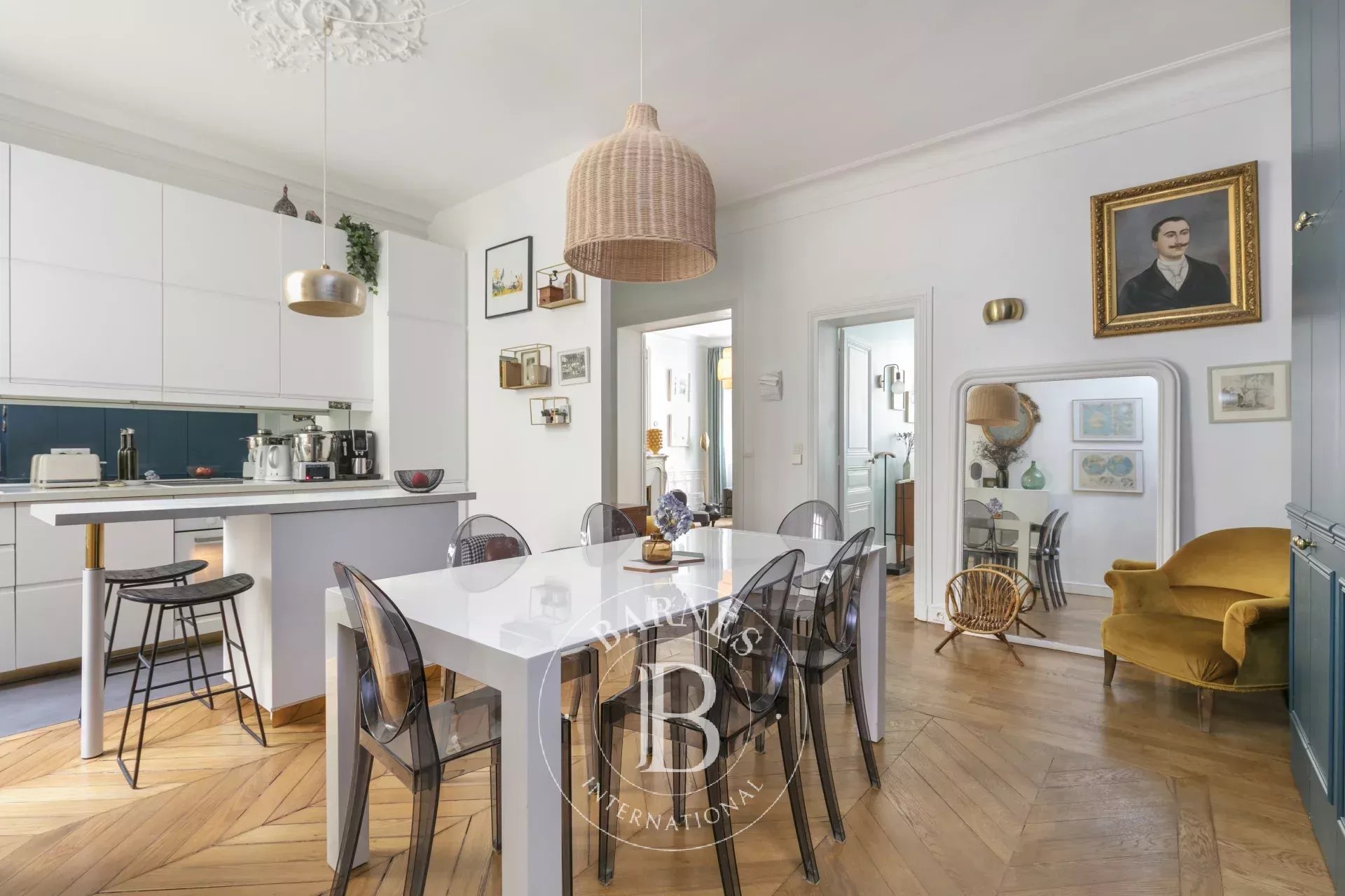 Exclusive - Neuilly-Town Hall- 3-bed apartment - Period charm - Possible office space. - picture 5