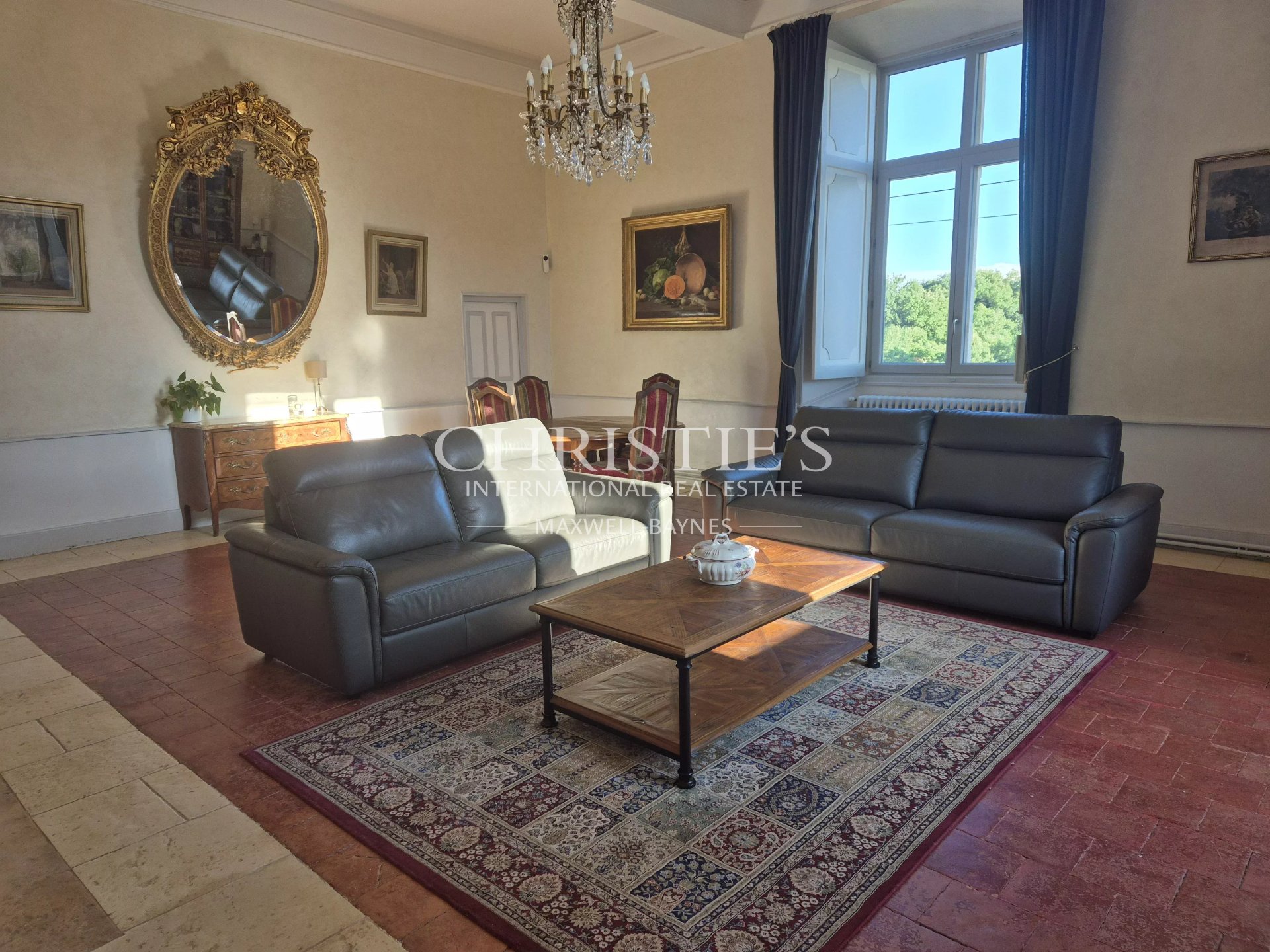 3 Bedroom Chateau's Image 4