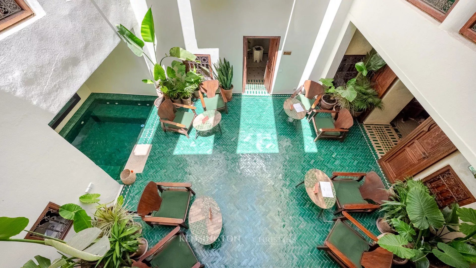 6 Bedroom Villa/Townhouse's Image 10