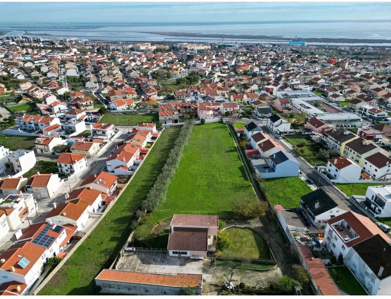 Urban Land with 11,000 m² 86644012 image 4