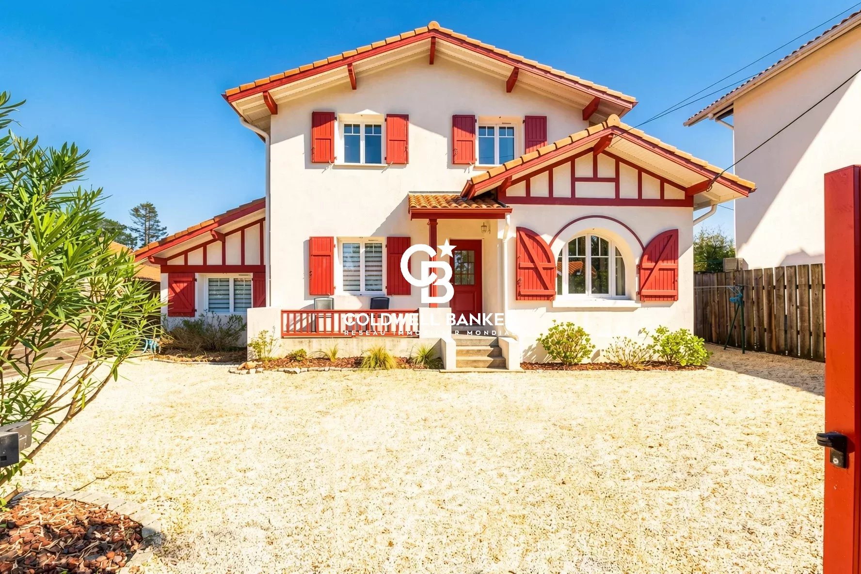 Agence immobilière de Coldwell Banker Surfin Realty