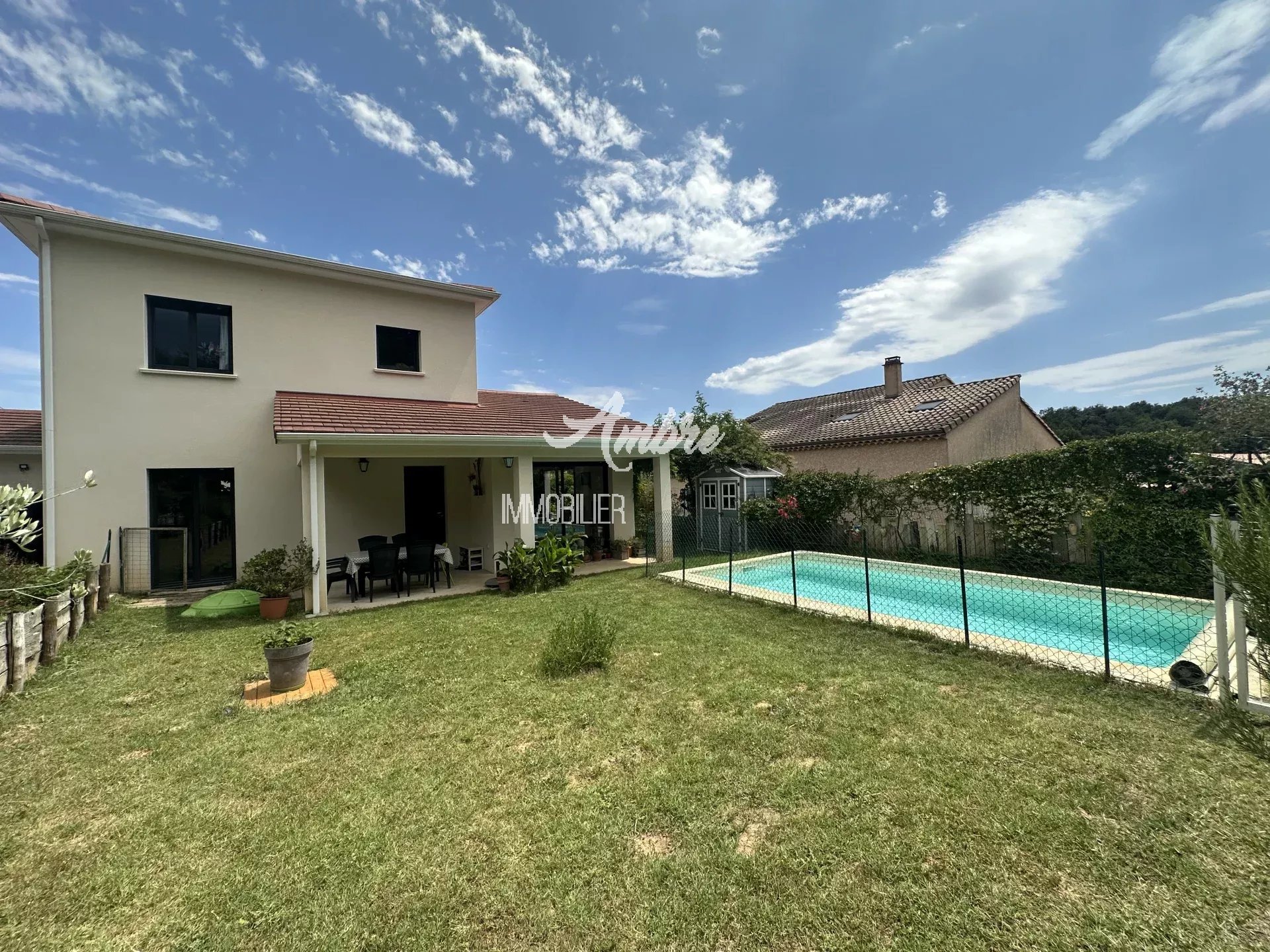 Agence immobilière de 
