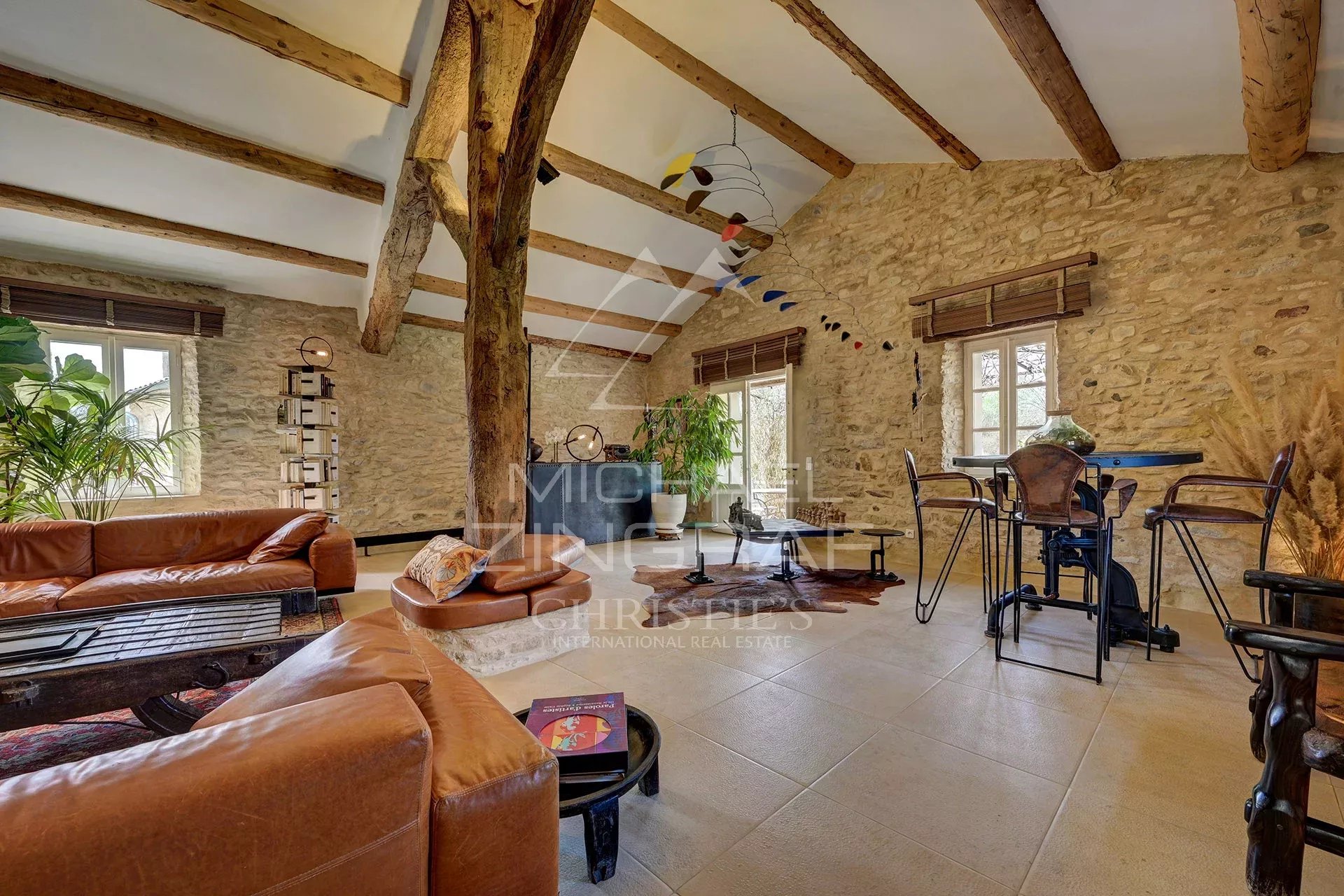 5 Bedroom Villa/Townhouse's Image 8