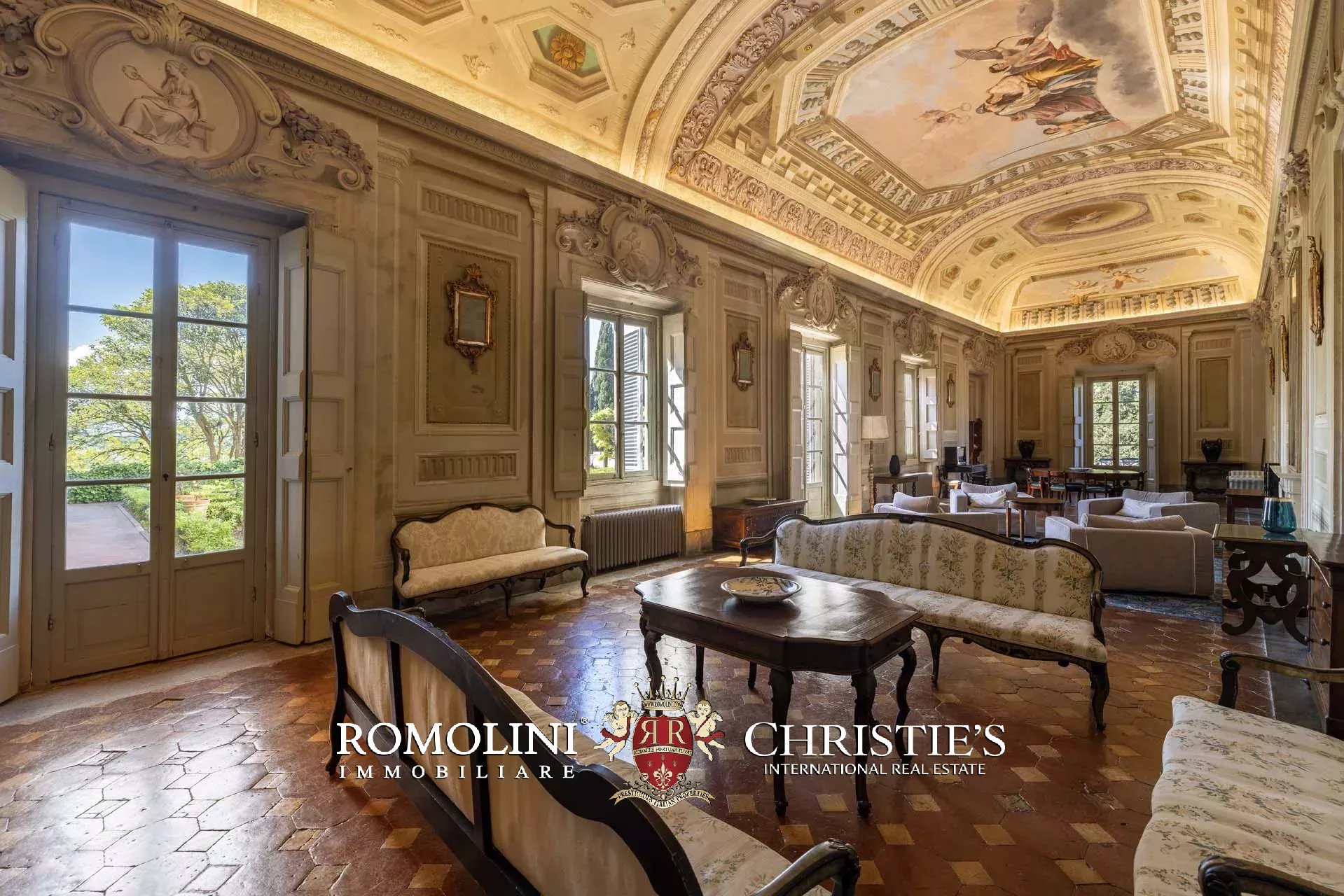 71 Bedroom Chateau's Image 31